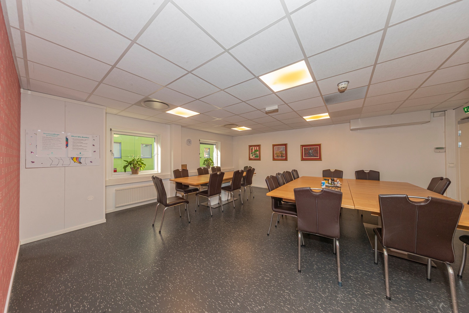 Møte-/spiserom Galleribilde