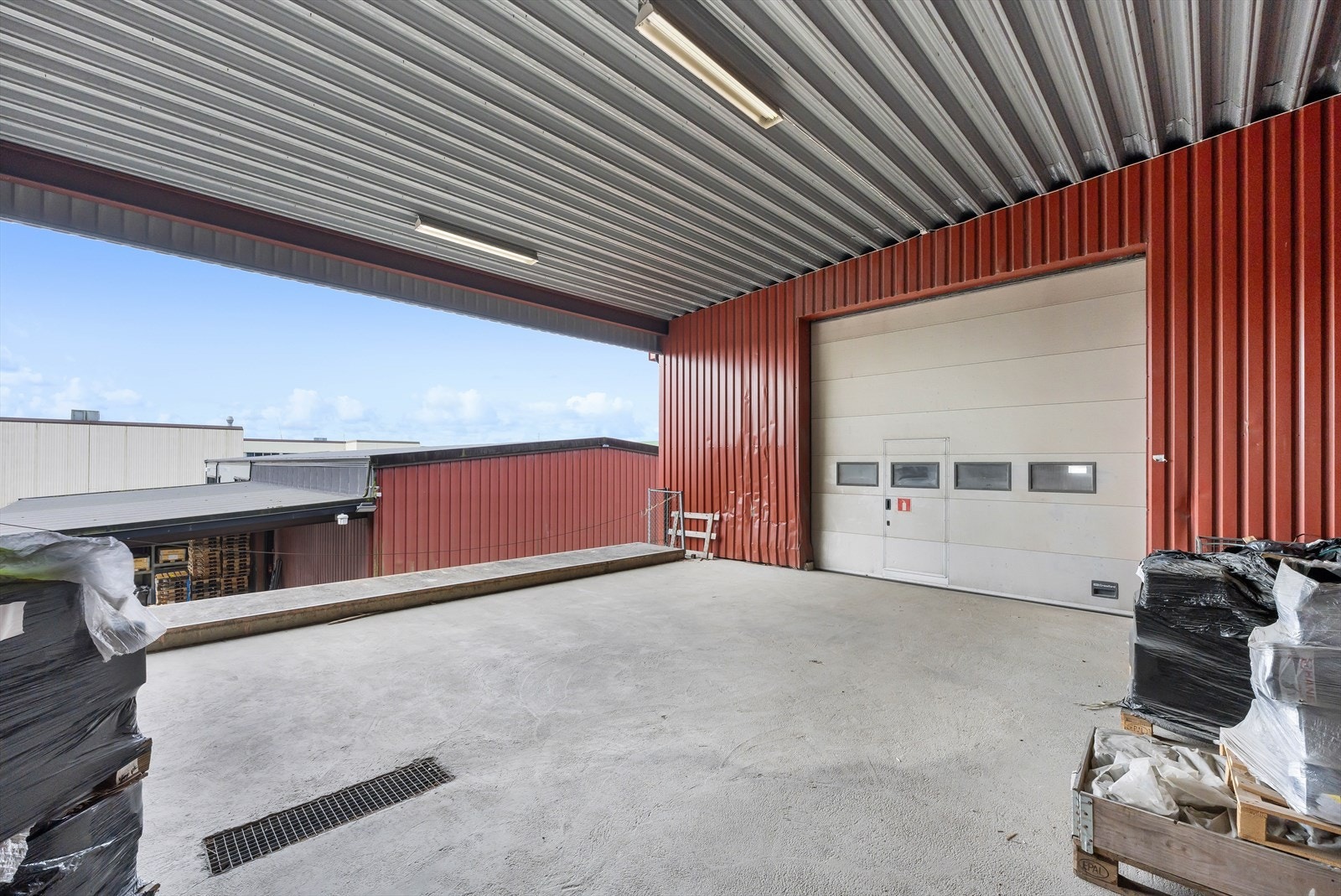 Kaldtlager over to plan.