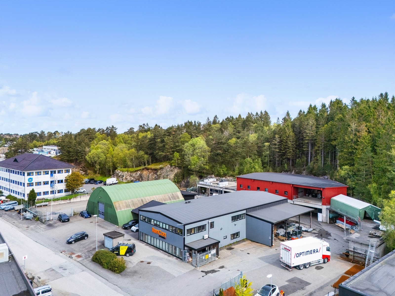 Velkommen til Kokstadflaten 13 - presentert av Kurt Furnes og Stephane Trotta v/ EiendomsMegler1 Næringseiendom