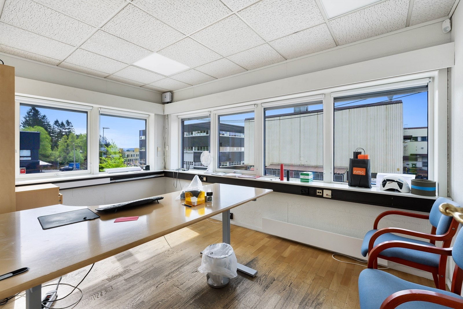 Kontorer i andre etasje.