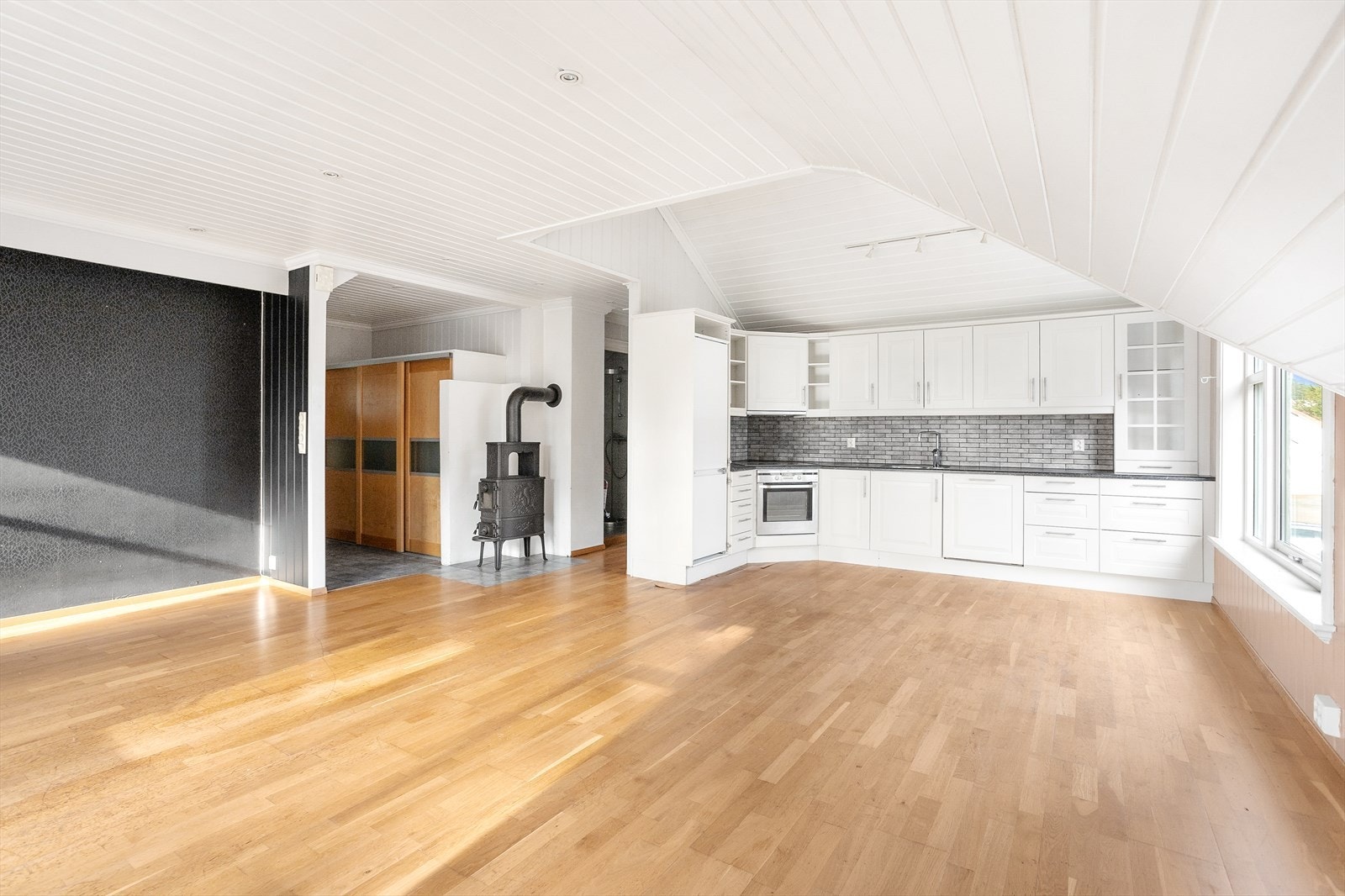 Stuekjøkken leilighet 2. etg. Galleribilde