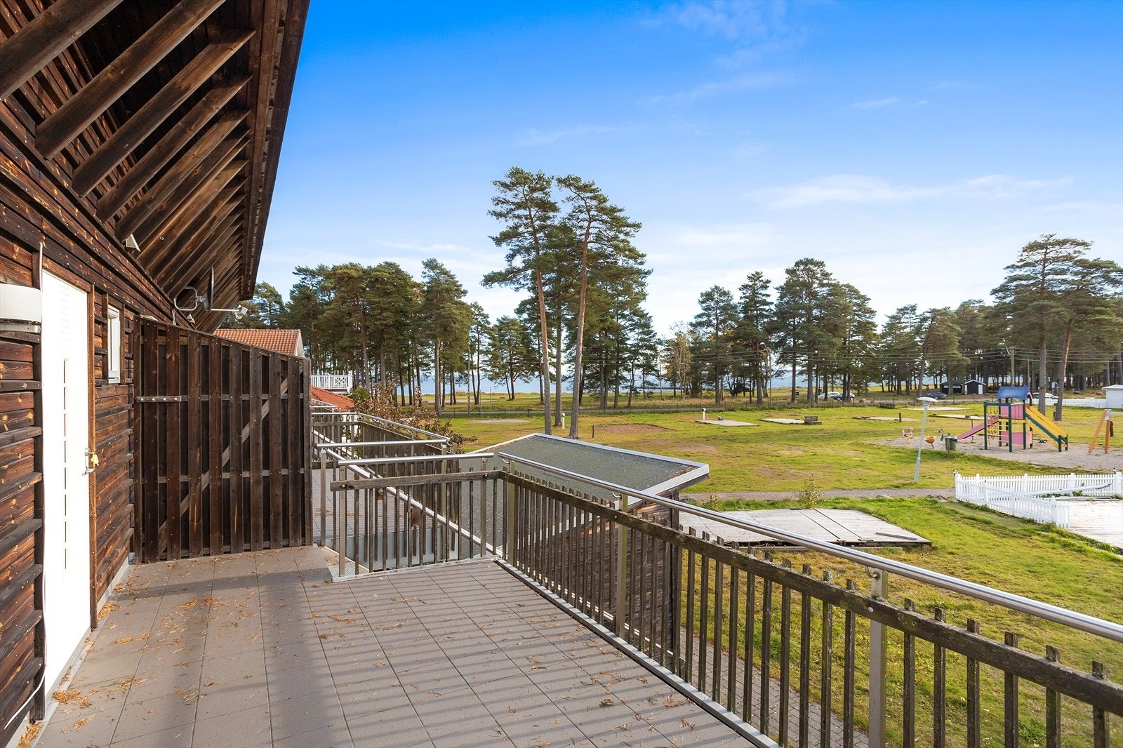 Store terrasser utenfor leilighetene Galleribilde