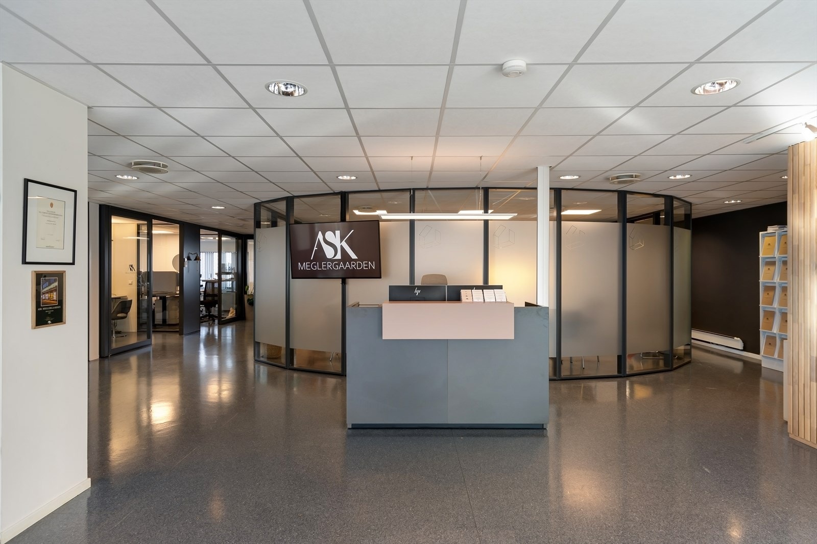 Resepsjon Galleribilde