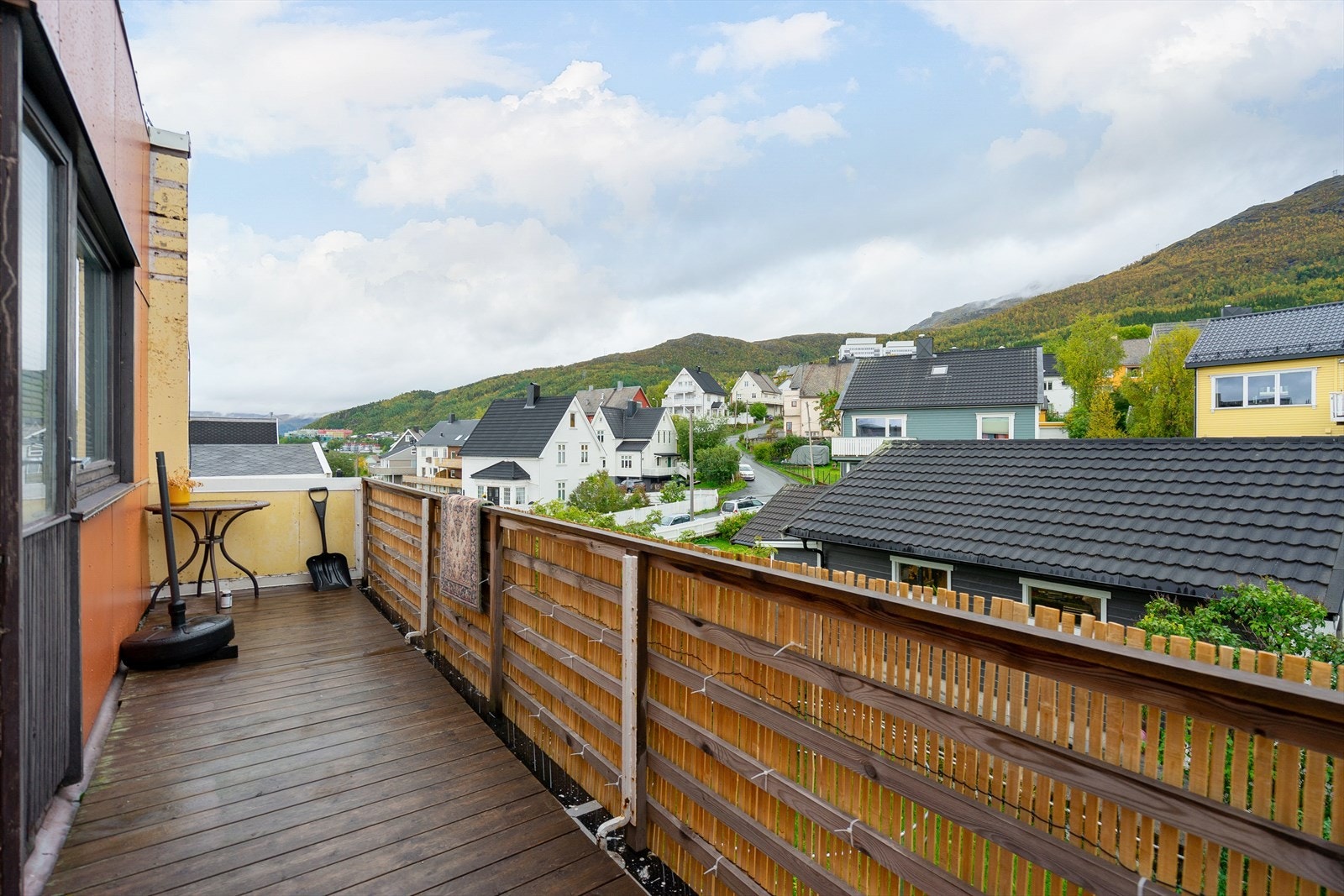 Balkong fra leilighet i 2. etasjen Galleribilde