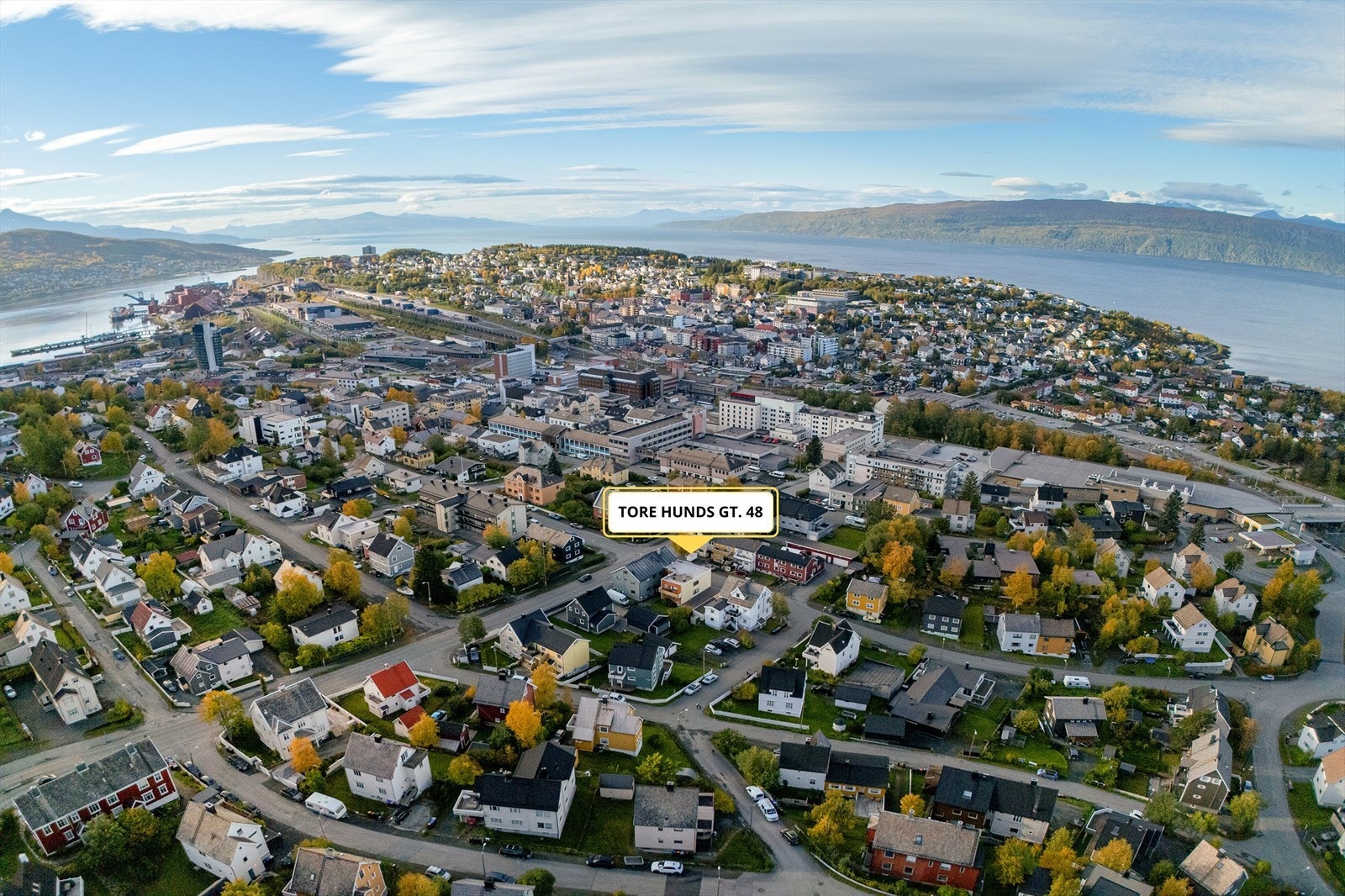 Eiendom med flere utleiedeler og kontor-/lagerlokale sentralt på Oscarsborg i Narvik Galleribilde