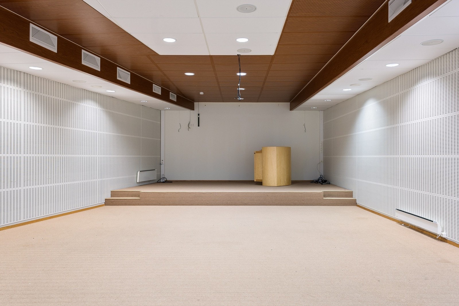 Lokalene kan innredes og tilpasses iht. leietakers ønsker og behov. Galleribilde