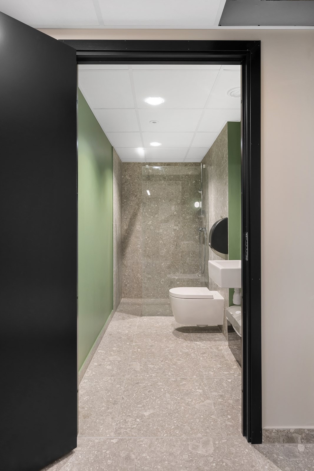 Felles toalett til ledige lokale i 3. etg.