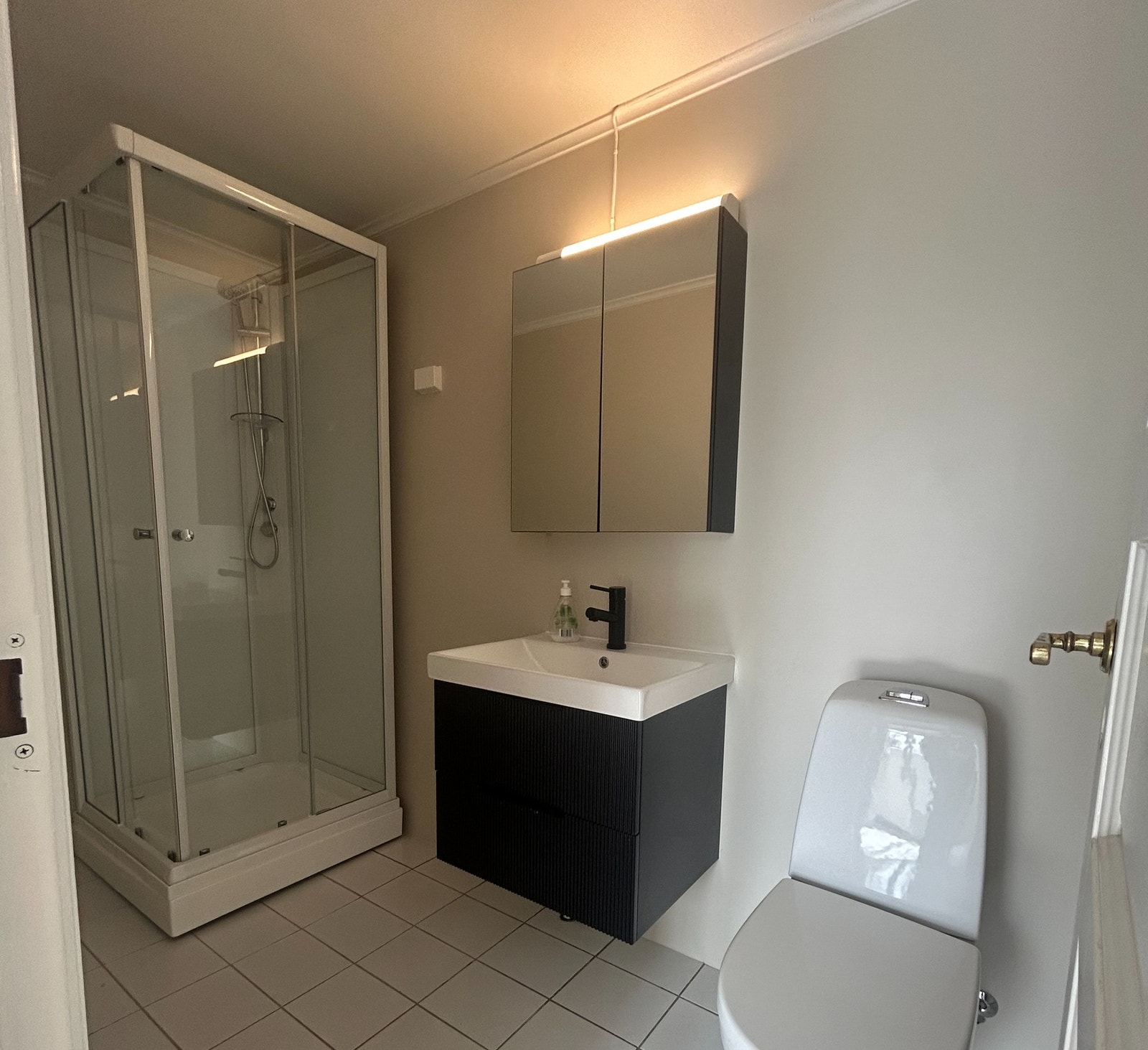 Ett av de nyoppussede badene Galleribilde