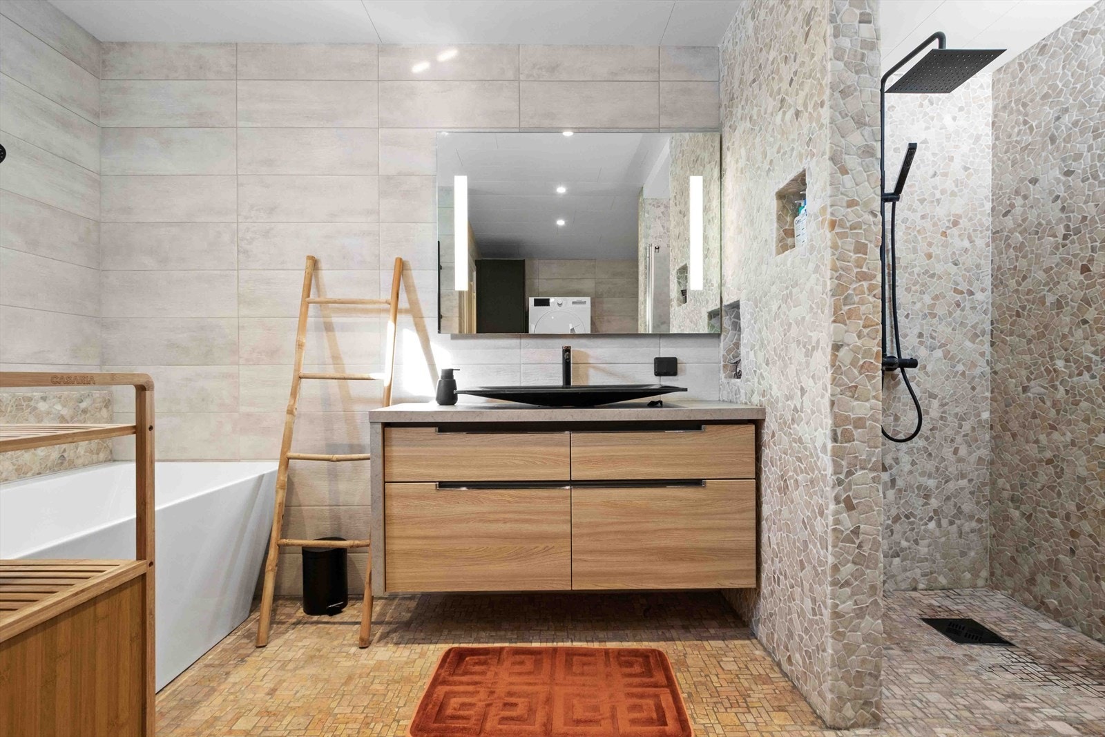 062.jpg Galleribilde