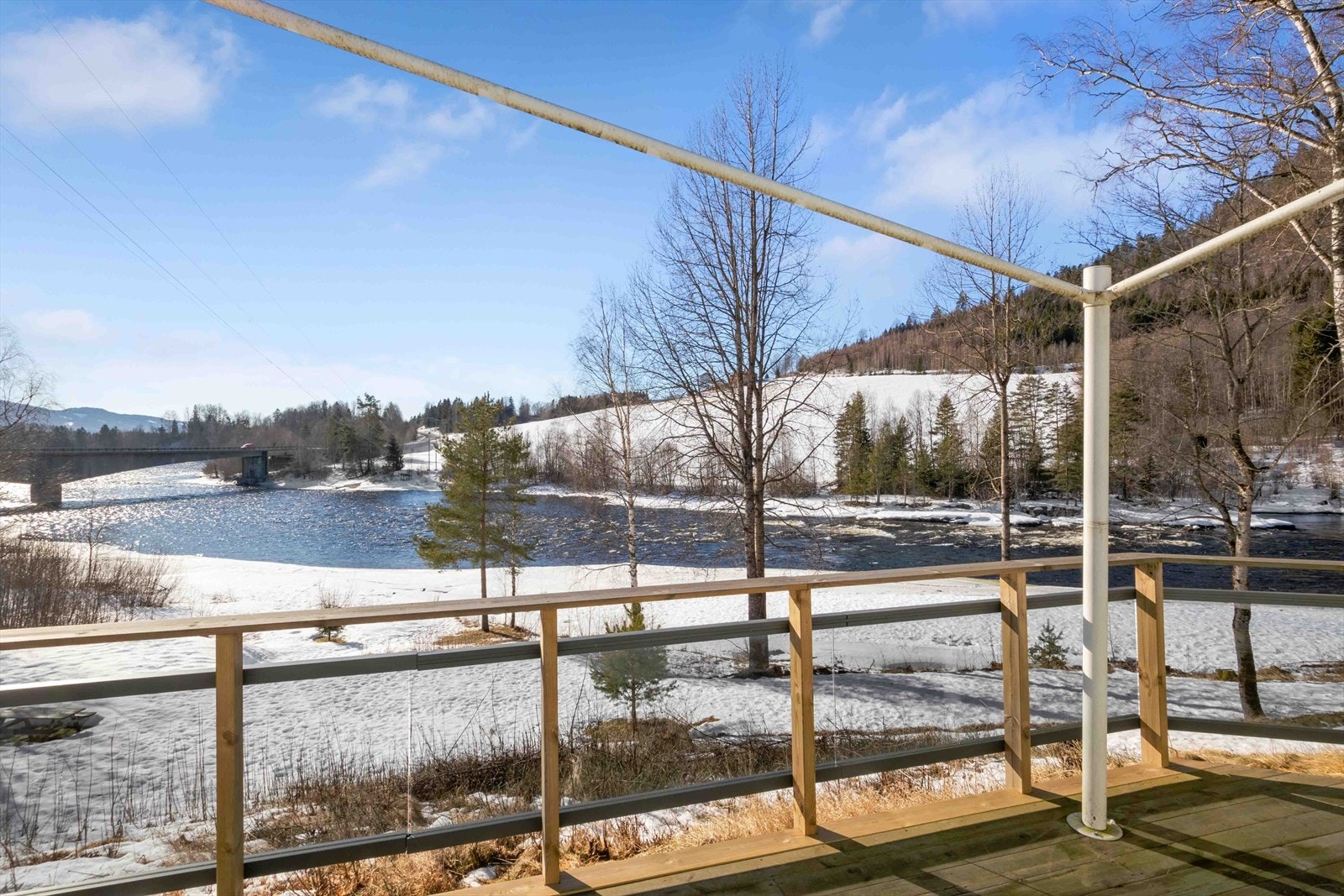 080.jpg Galleribilde