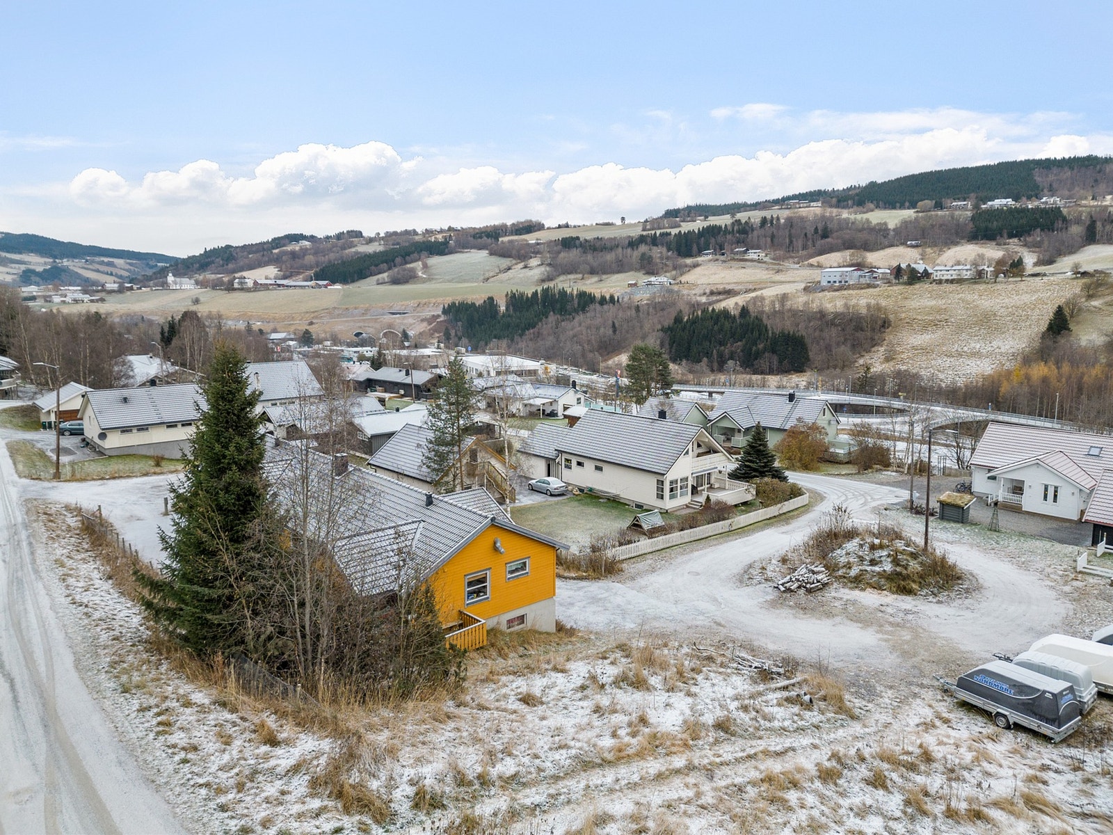 Fin plassering litt opp i bakkene. Galleribilde