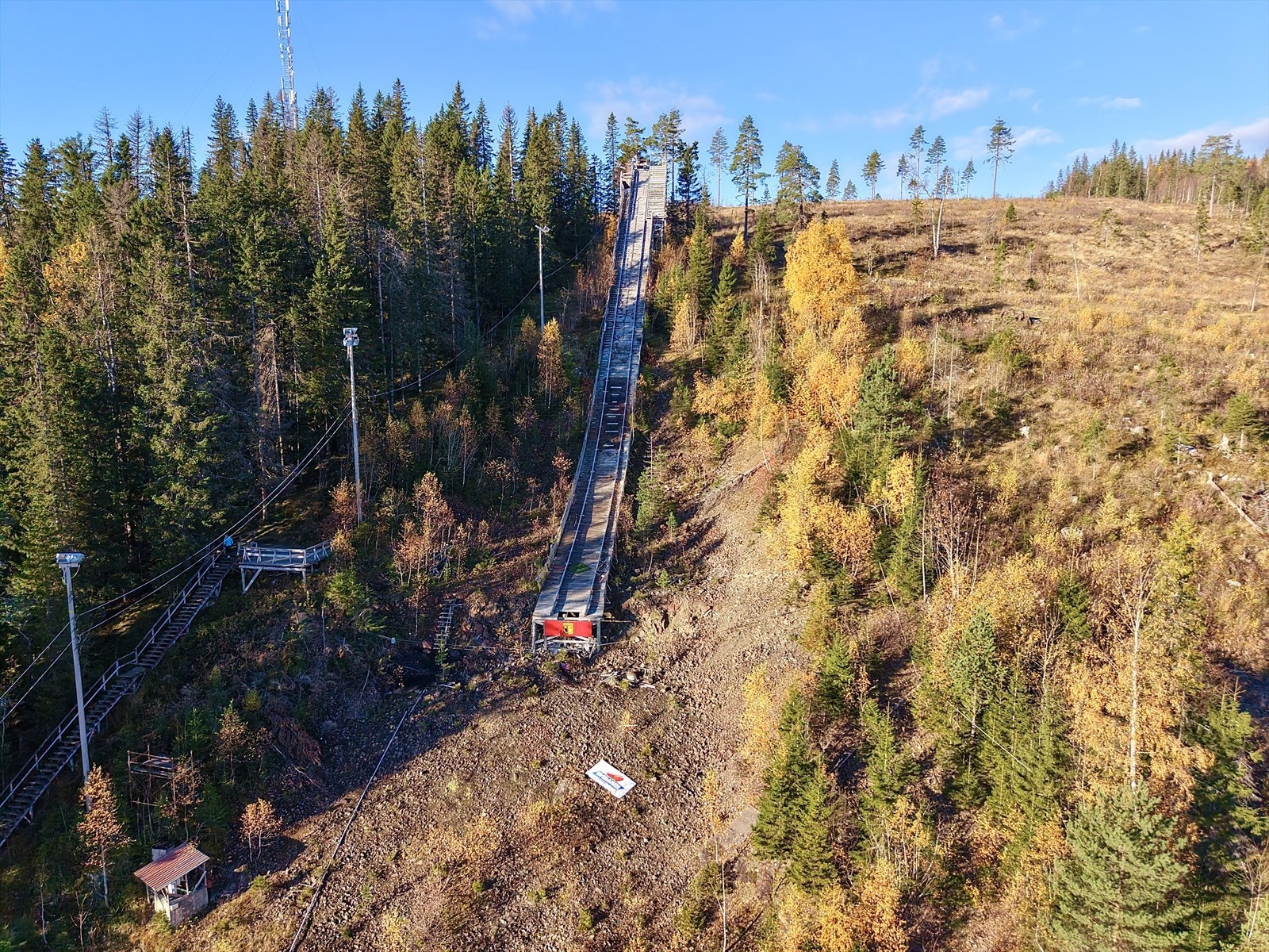 Hoppbakken. Galleribilde