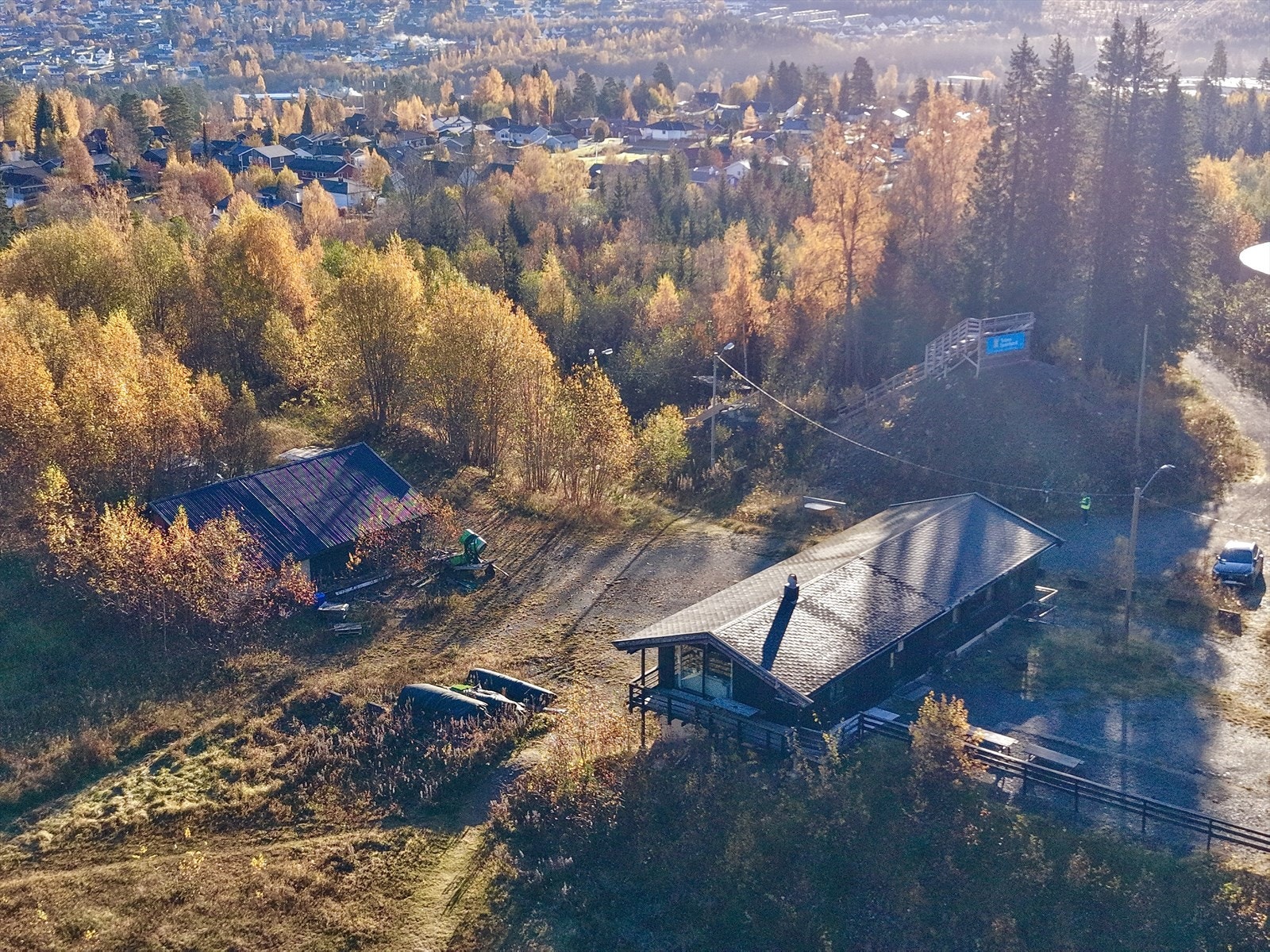 God beliggenhet på Raufoss og kort veg til sentrum. Galleribilde