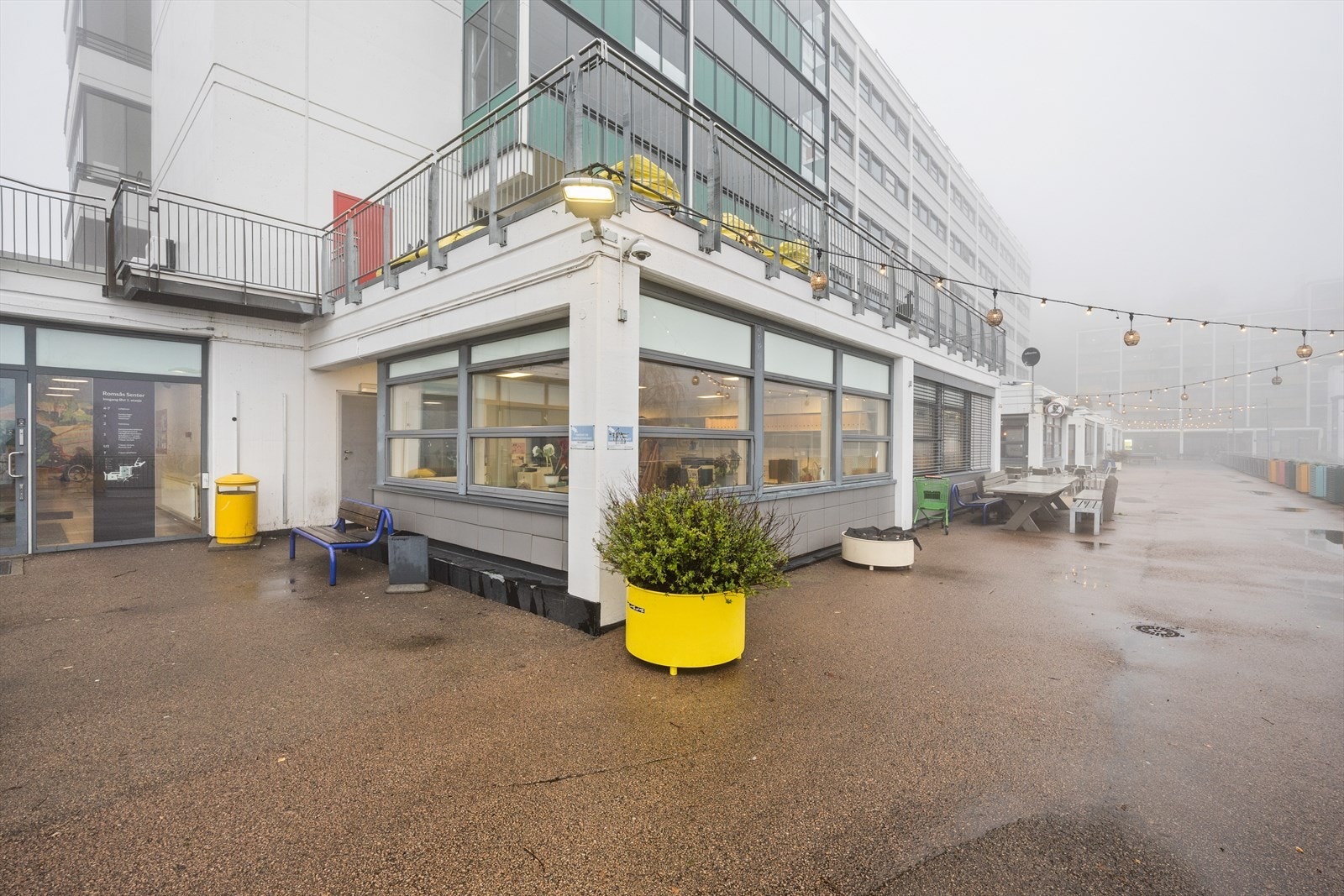 Lokalet ligger ved inngang til senteret. Galleribilde