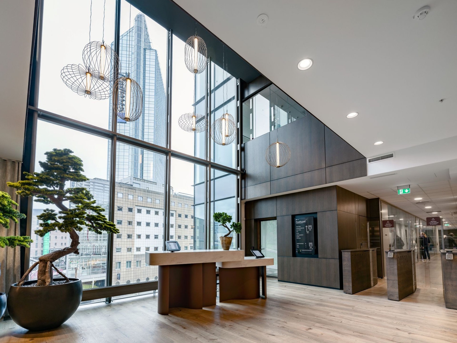 Resepsjons- og inngangspartiet har nylig blitt pusset opp. Galleribilde