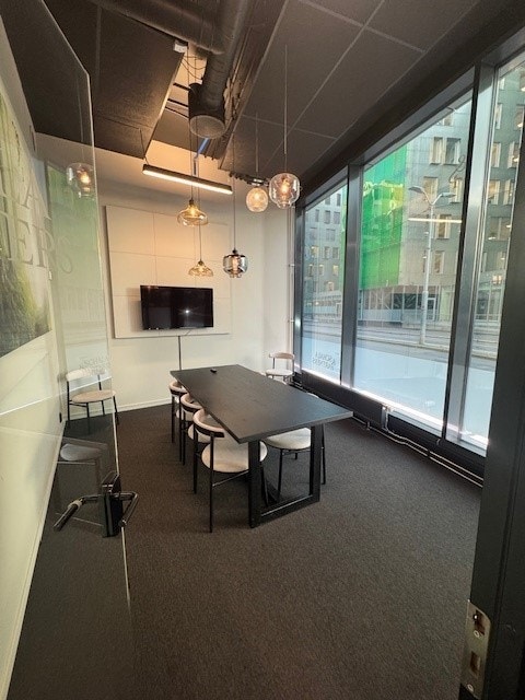 Møterom med plass til ca. 10 personer. Galleribilde