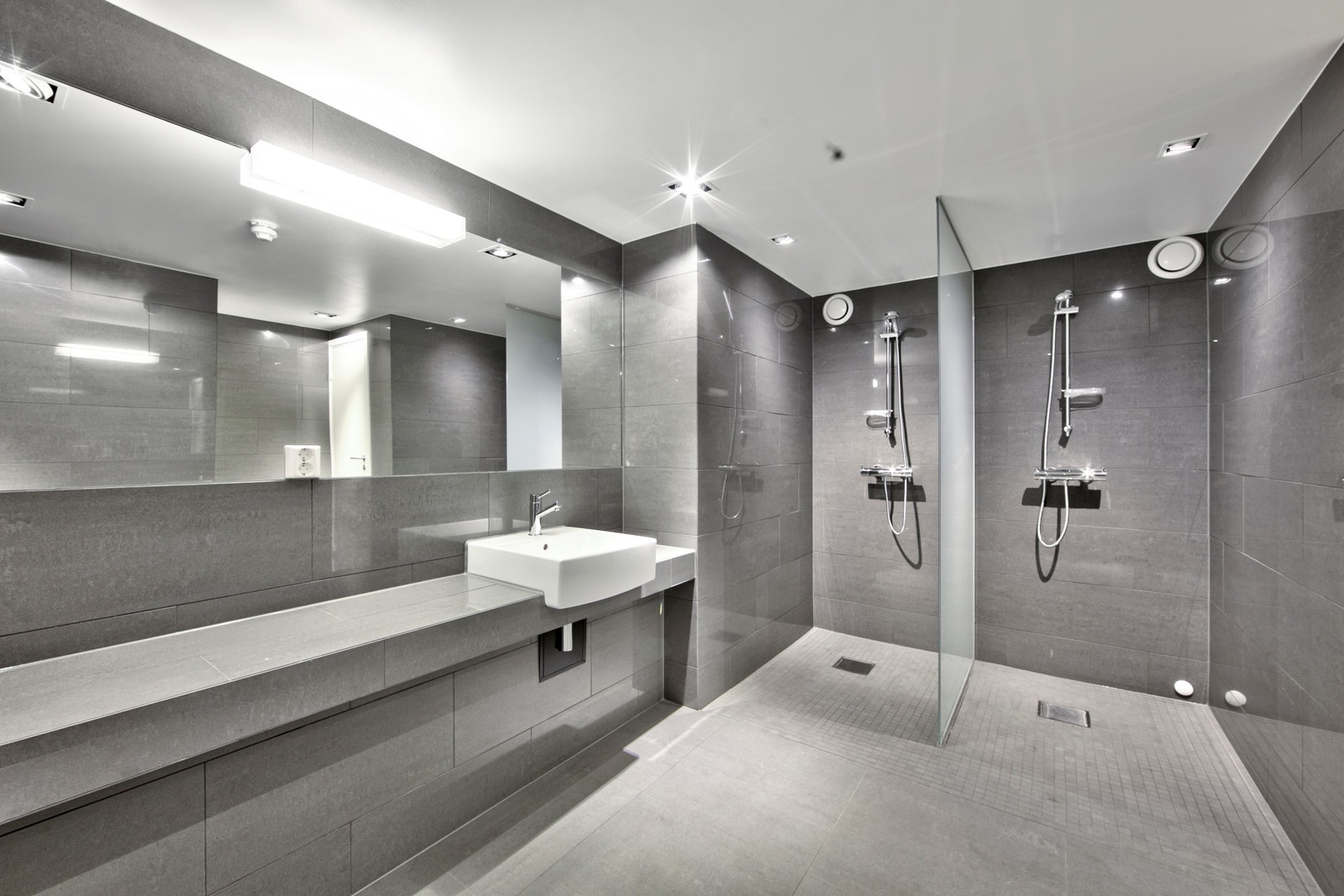 Mulig tilgang til dusj/garderobe og trimrom. Galleribilde