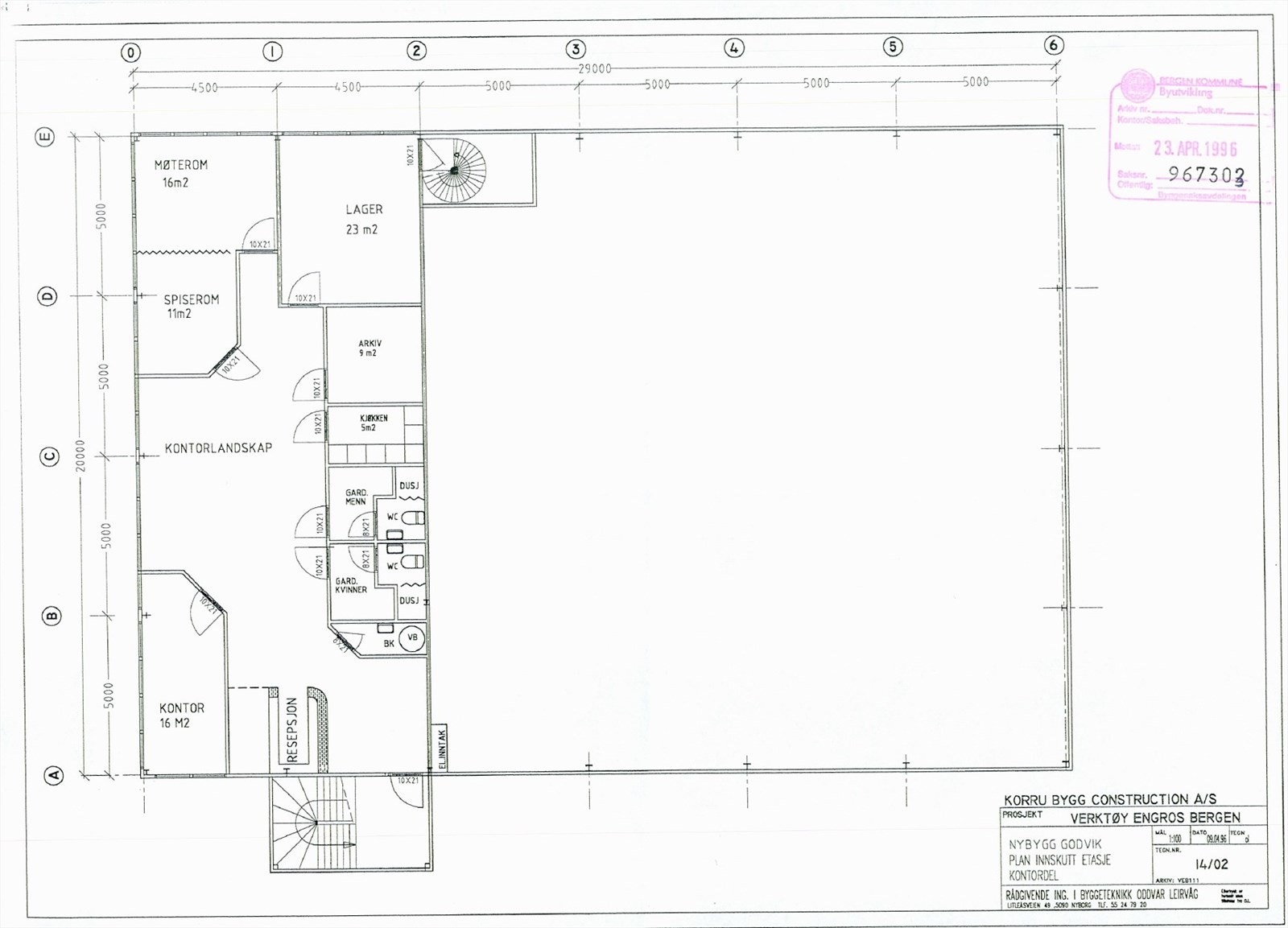 Plantegning kontor 2. etg. vist til venstre på tegning, ca. BTA 200 m². Mesanin ca. BTA 400 m² Galleribilde