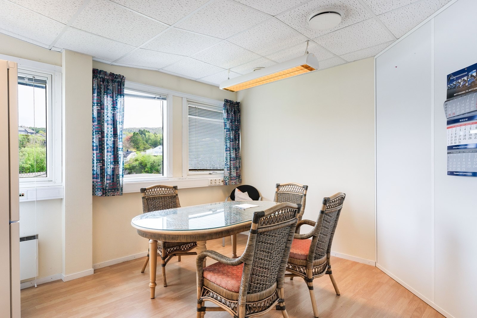 Ledig kontorlokaler i forlengelse av mesanin, ca. BTA 200 m². Galleribilde