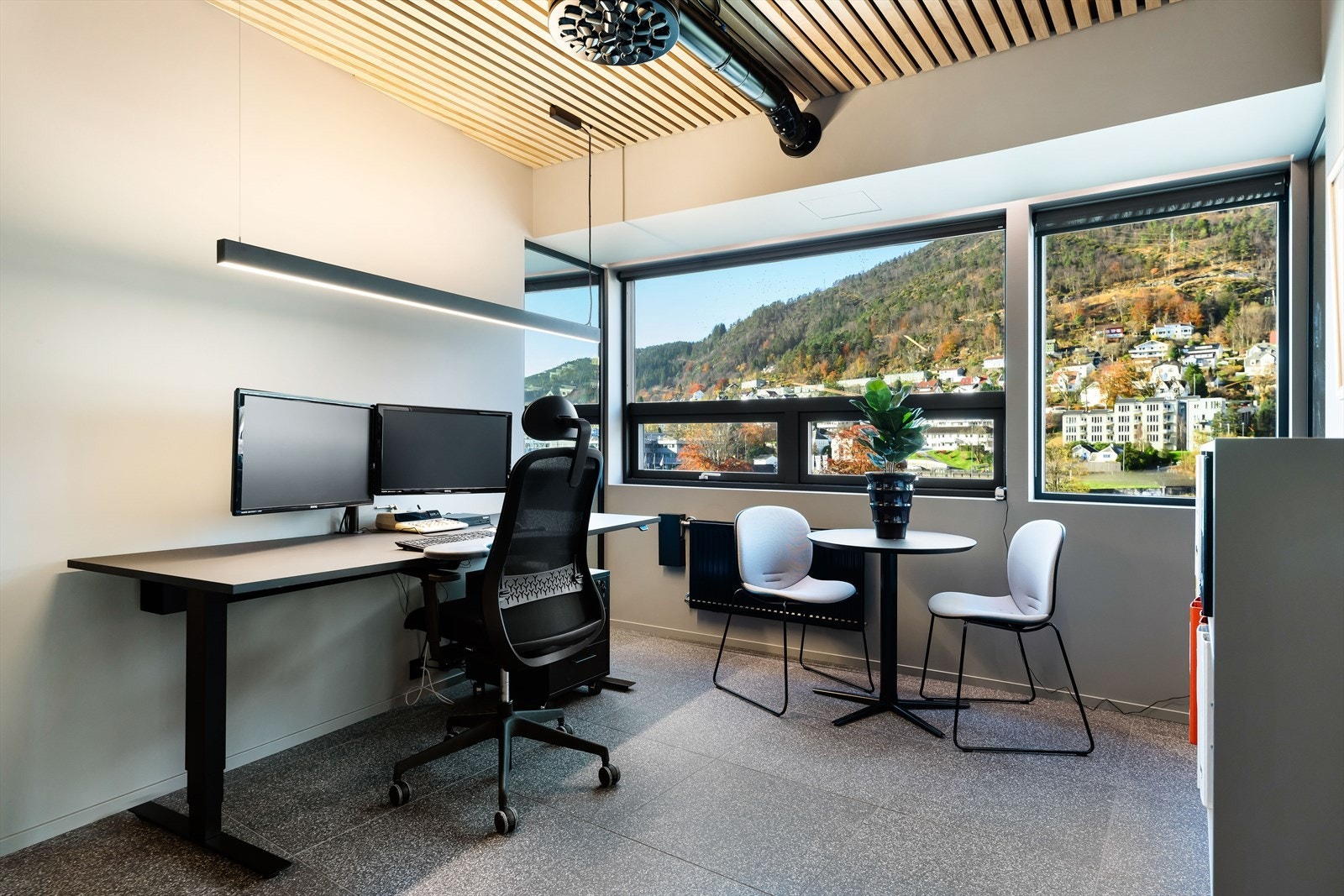 Bilde hentet fra innredet lokale i samme etasje som de ledige lokalene. Galleribilde