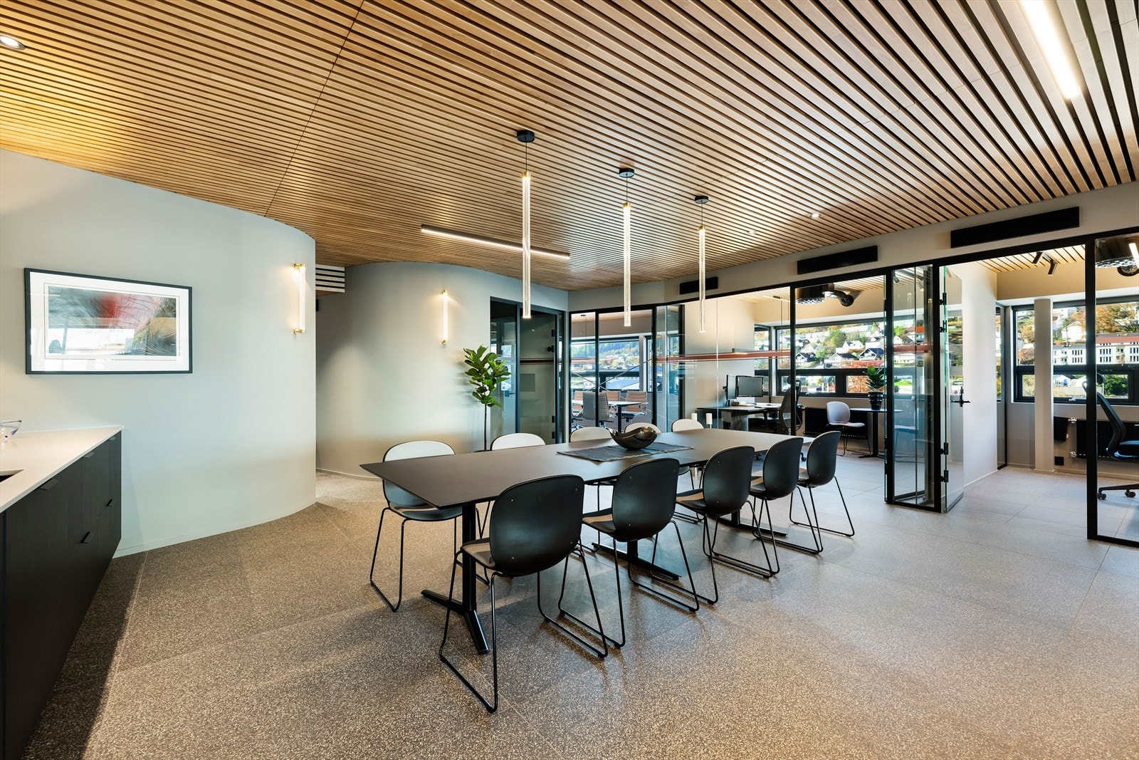 Bilde hentet fra innredet lokale i samme etasje som de ledige lokalene. Galleribilde