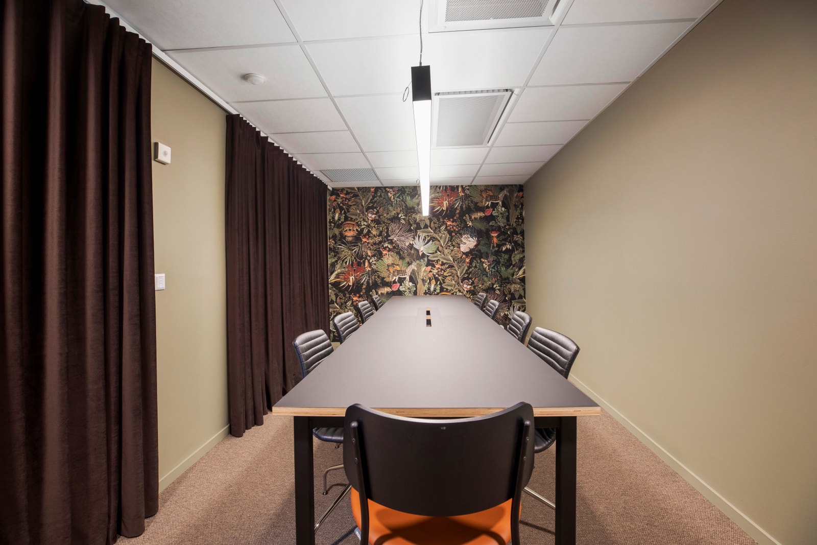 Felles møterom i 7. etg, rett utenfor leieobjektet Galleribilde