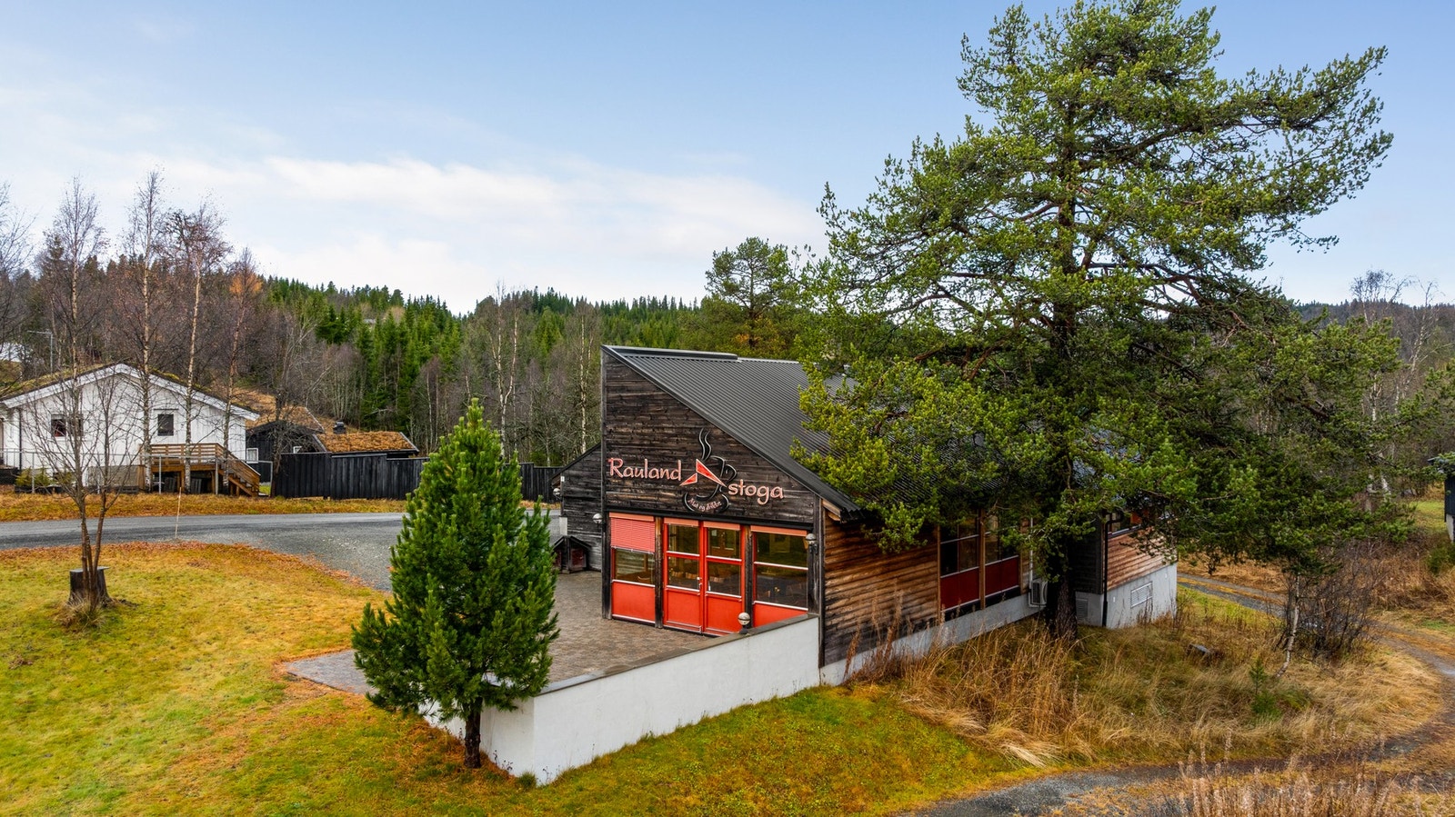 Tomten er festet, men har en veldig ryddig avtale som strekker seg frem 99 år fra 2001. Galleribilde