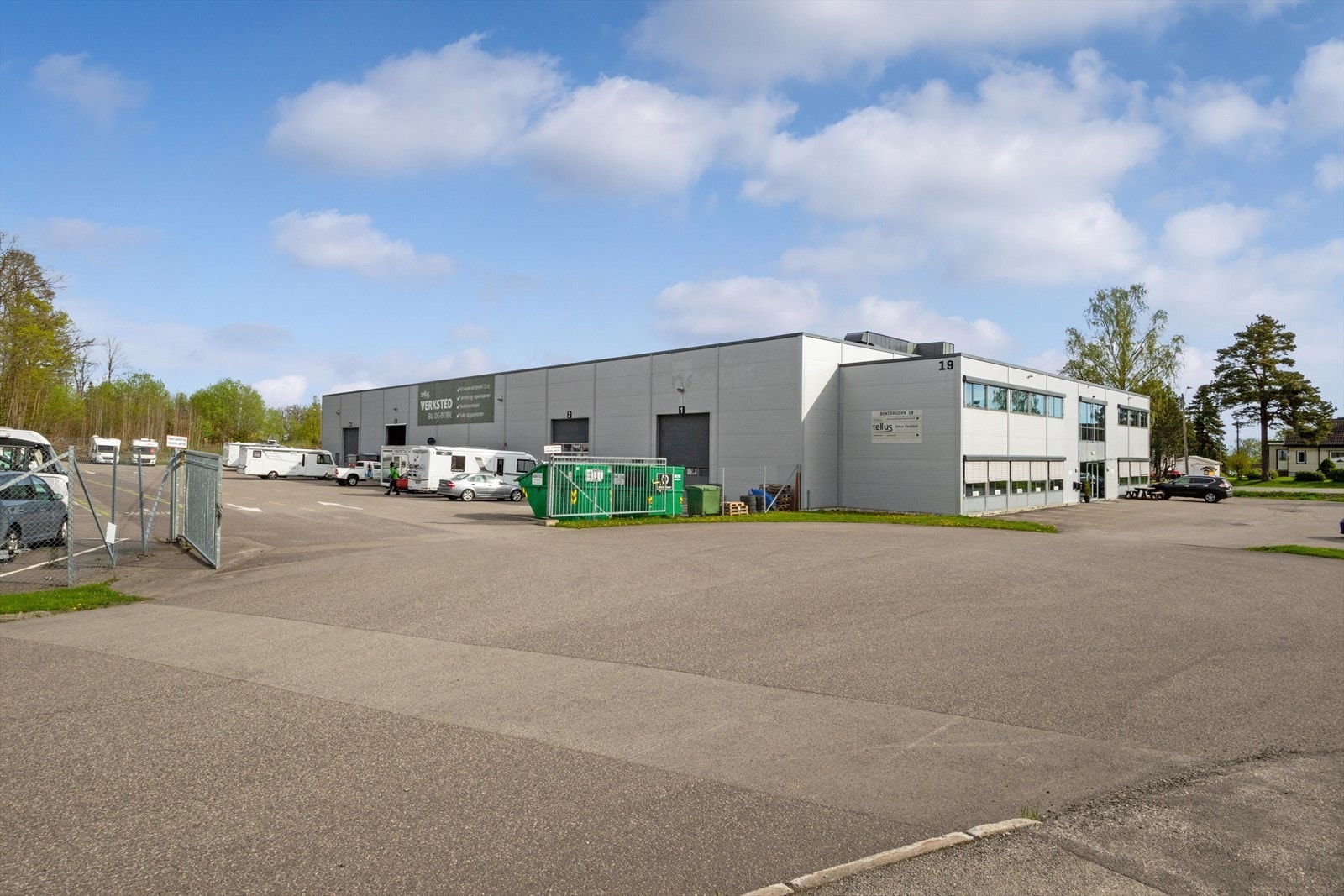 Innkjøring lager Galleribilde