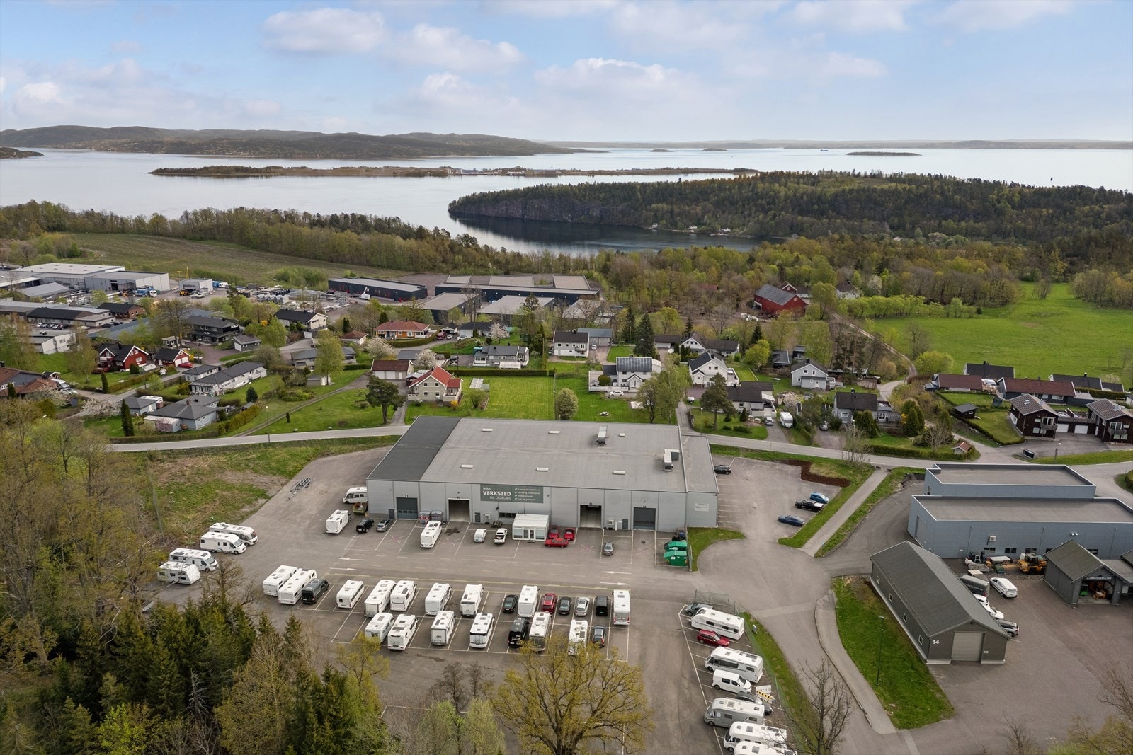 Dronefoto av eiendommen Galleribilde