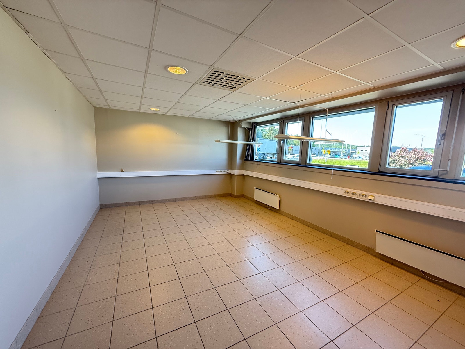 1. etasje - ledig kontor Galleribilde