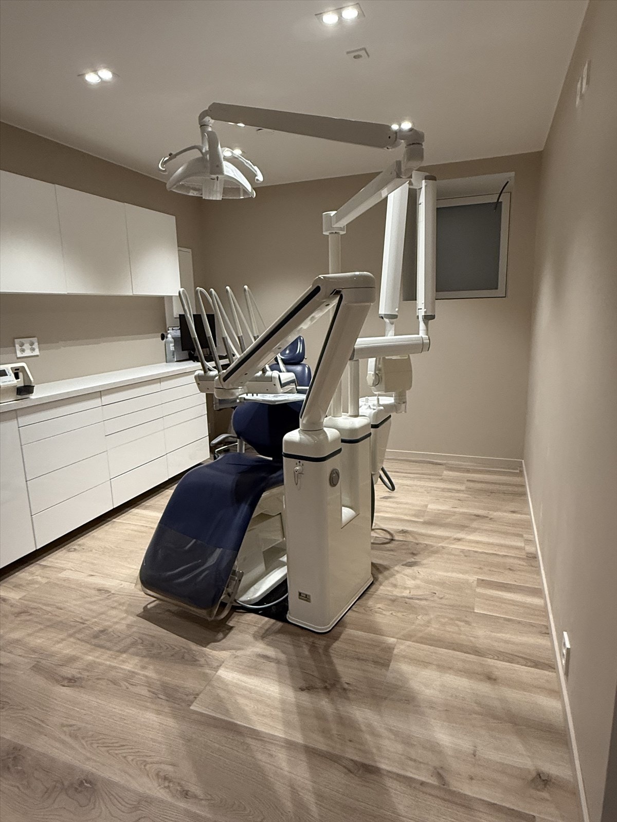 Ledig areal for tannlege. Meget god synlighet med sentral plassering i Elgeseter gate. Galleribilde