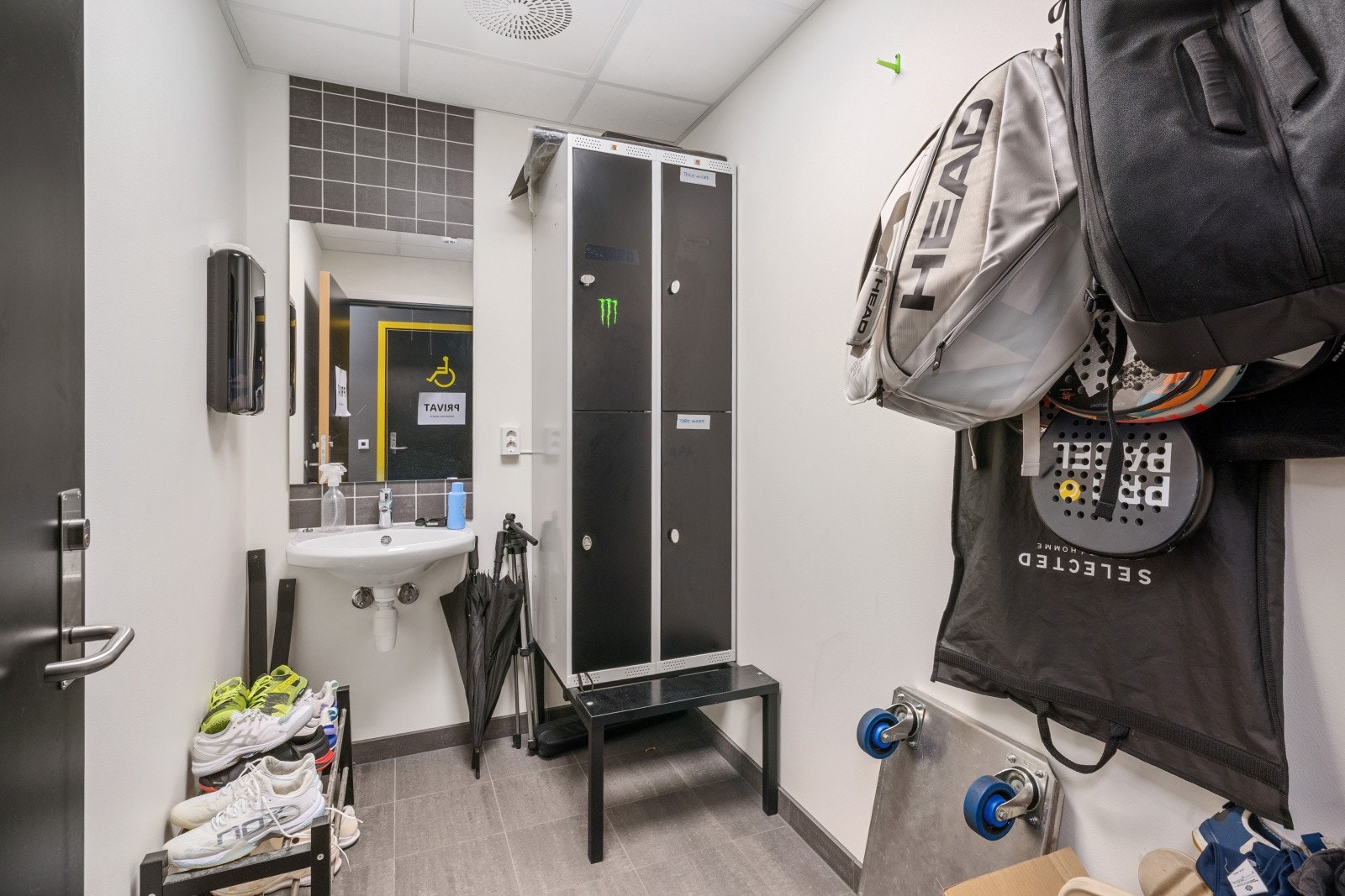 Omkledningsrom Galleribilde