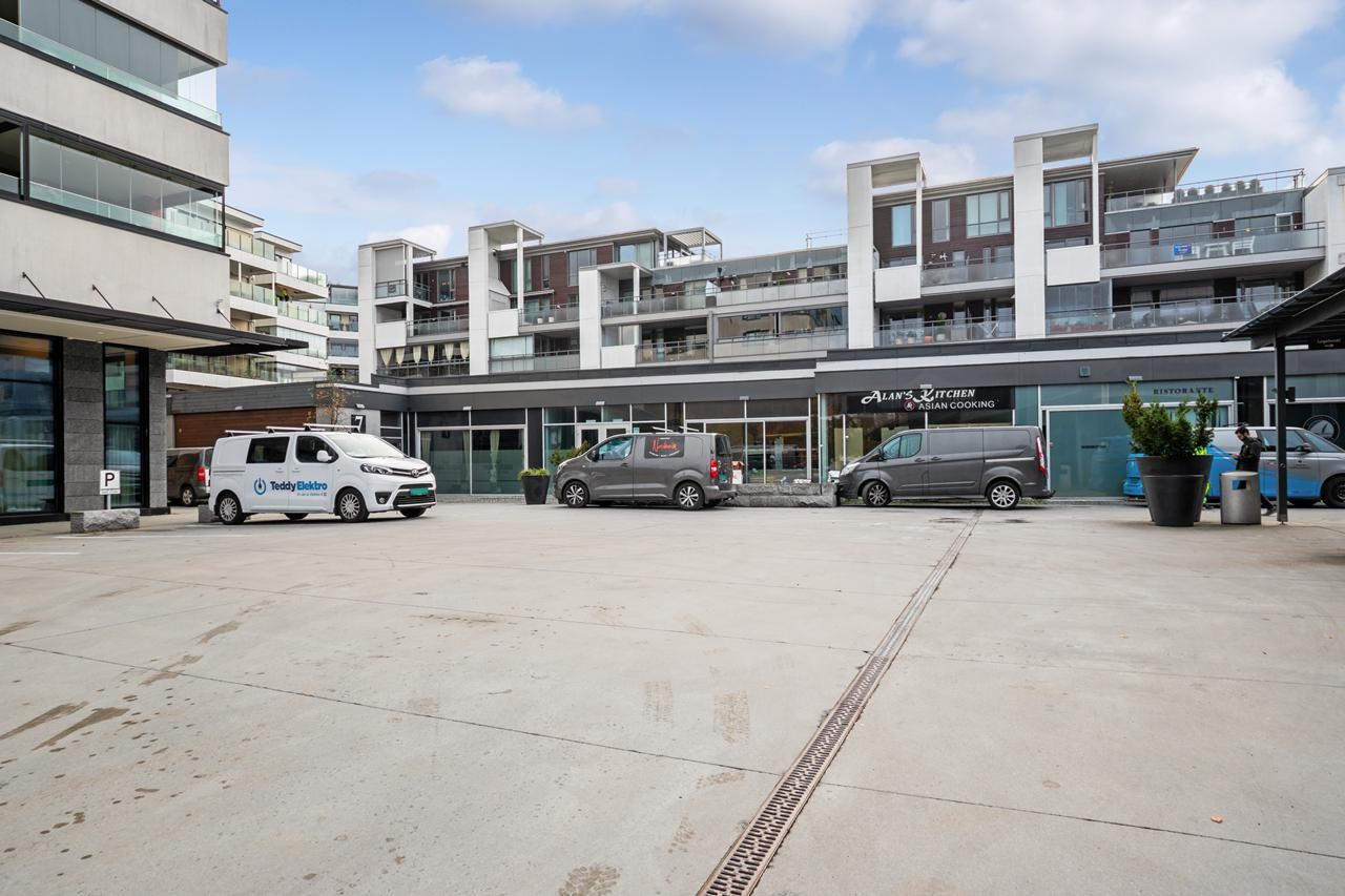 Beliggende vis a vis Del Mare Galleribilde