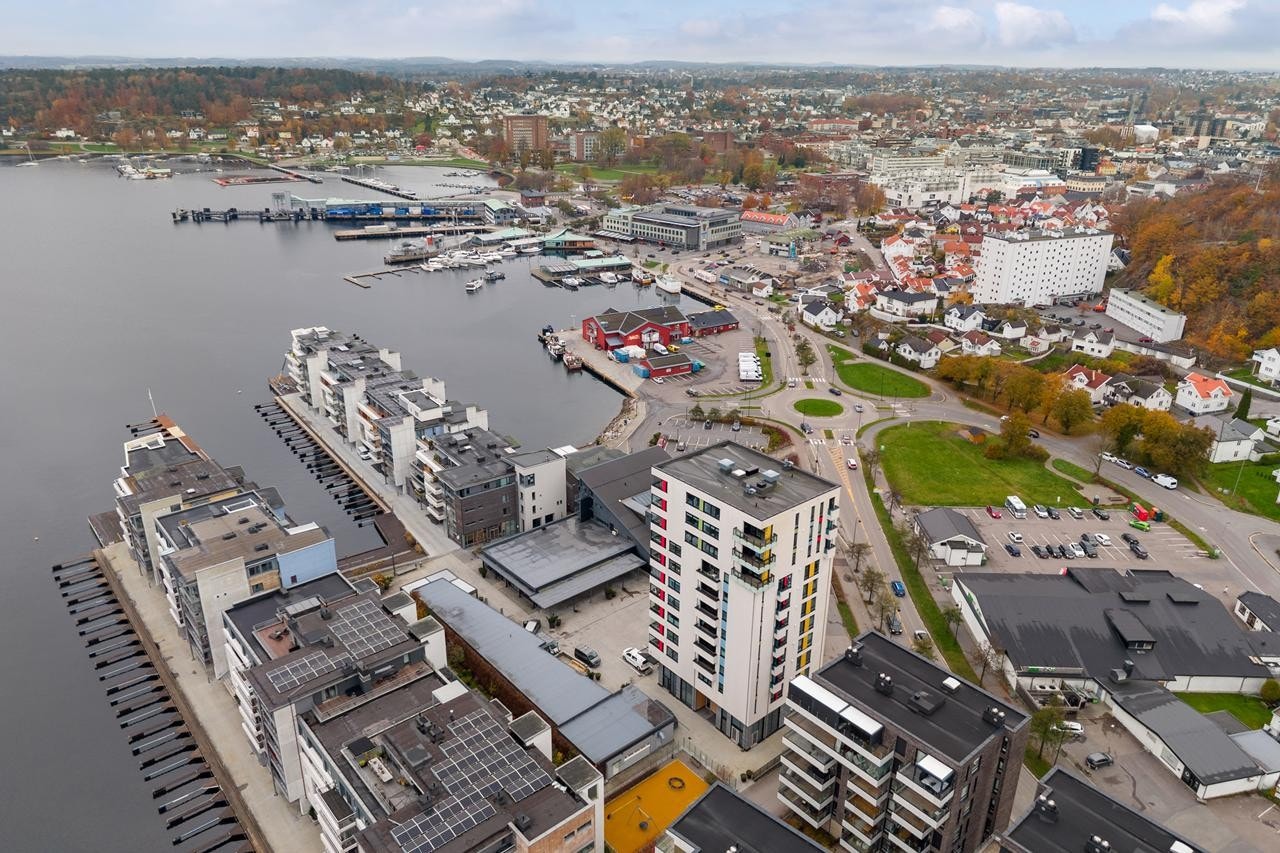 Kort vei til sentrum med alle servicefunksjoner Galleribilde