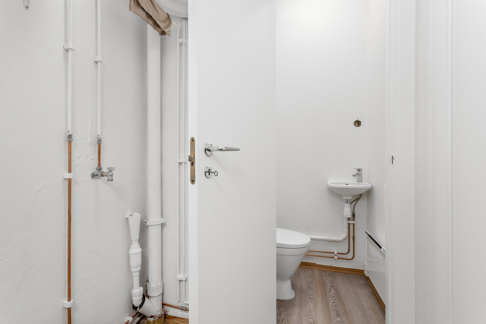 Toalett. Galleribilde