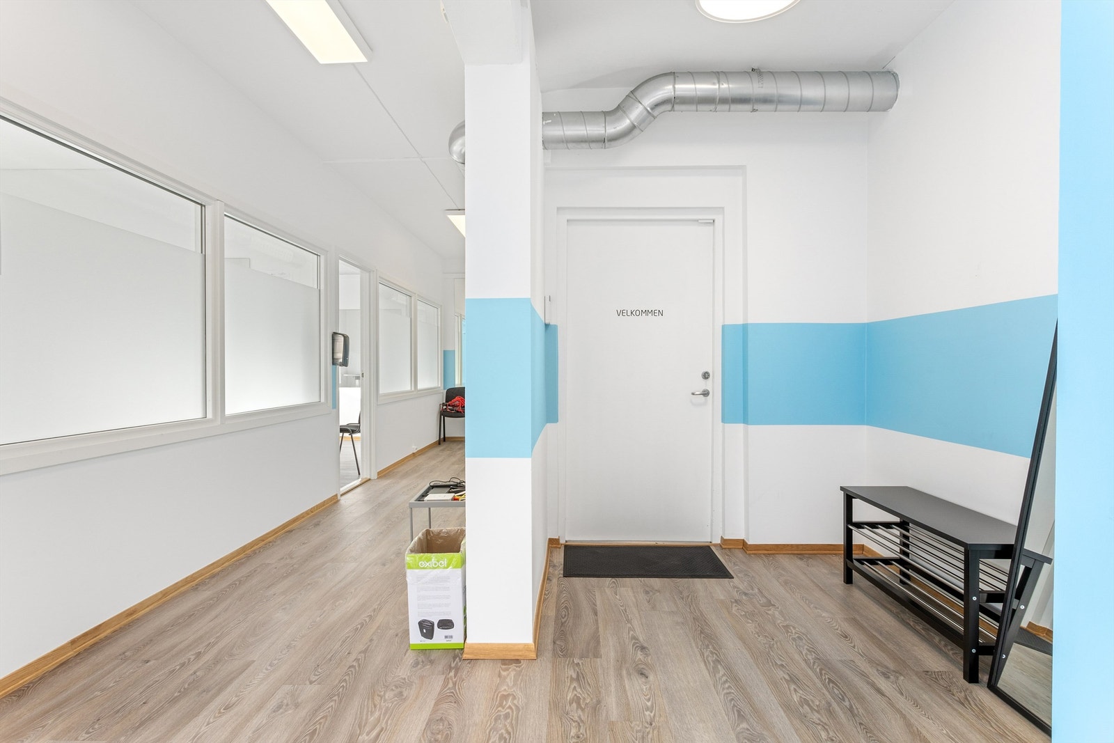 Inngang til lokalet fra felles trappegang/heis. Galleribilde