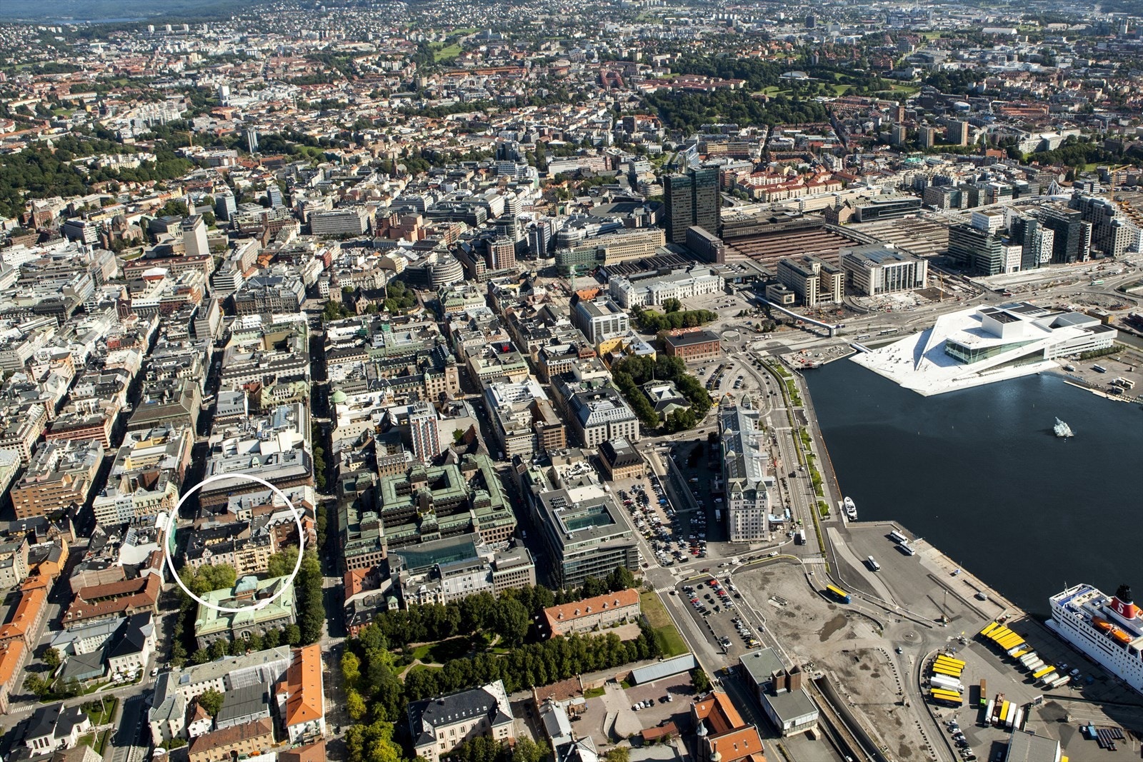 Sentralt i Kvadraturen ved Bjørvika Galleribilde