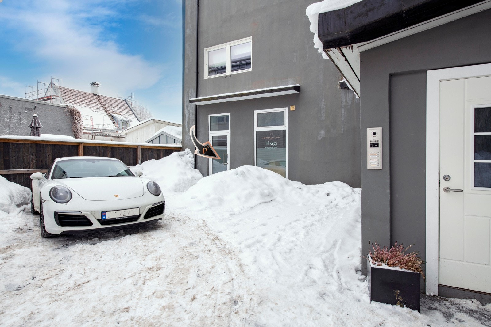 Lokalet har egen inngang fra bakgården. Galleribilde