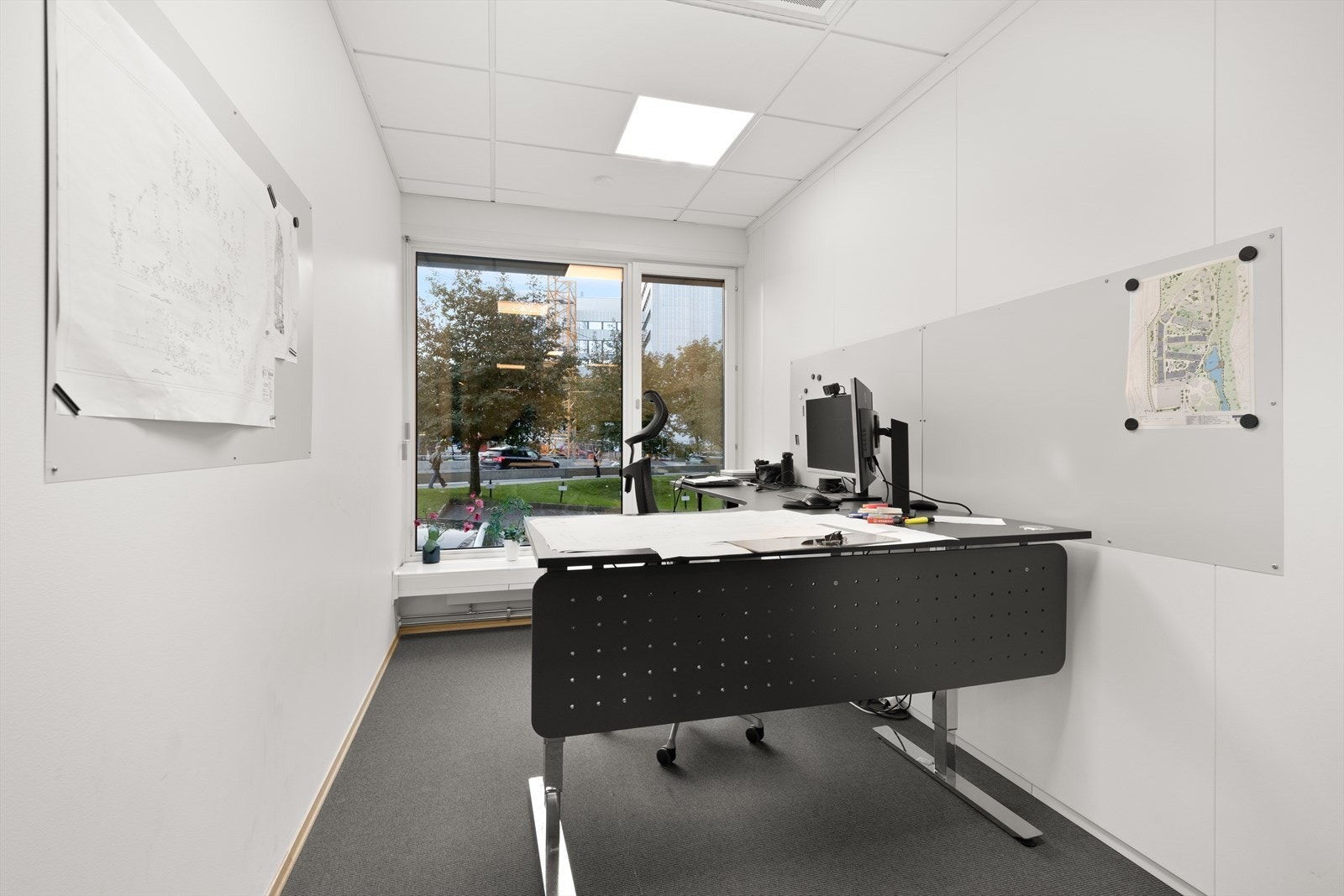 Innspurten 1B - Kontor Galleribilde