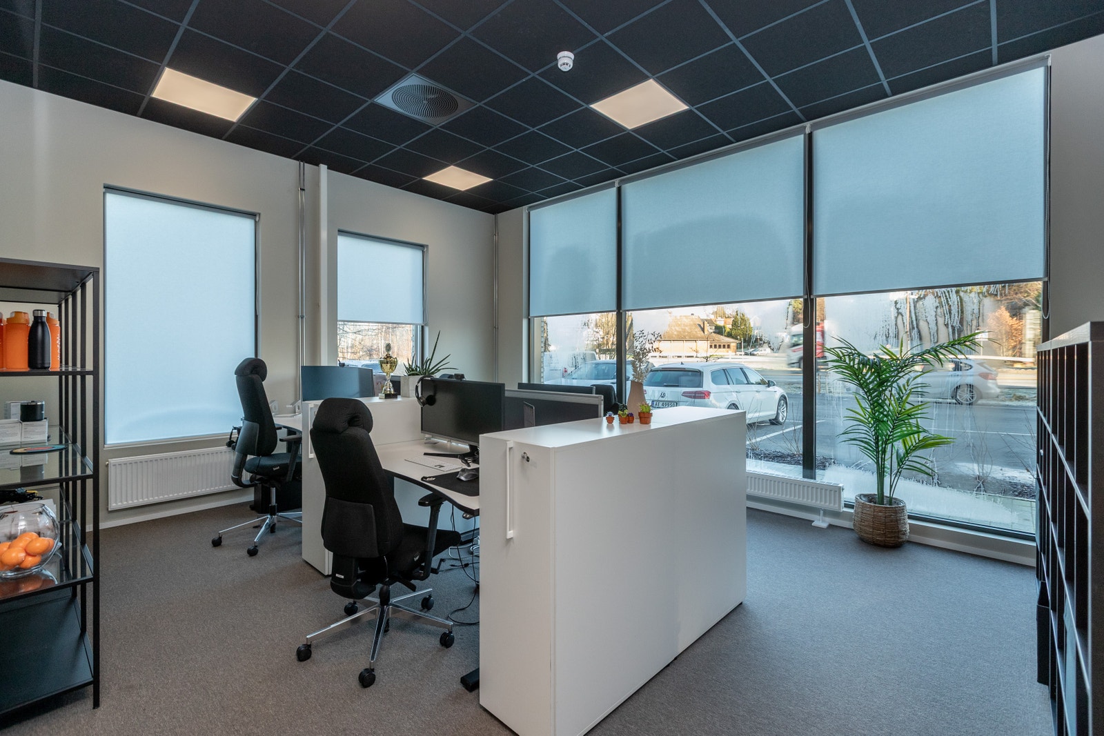 Meget pene og moderne kontorlokaler med høy standard og energieffektive løsninger Galleribilde