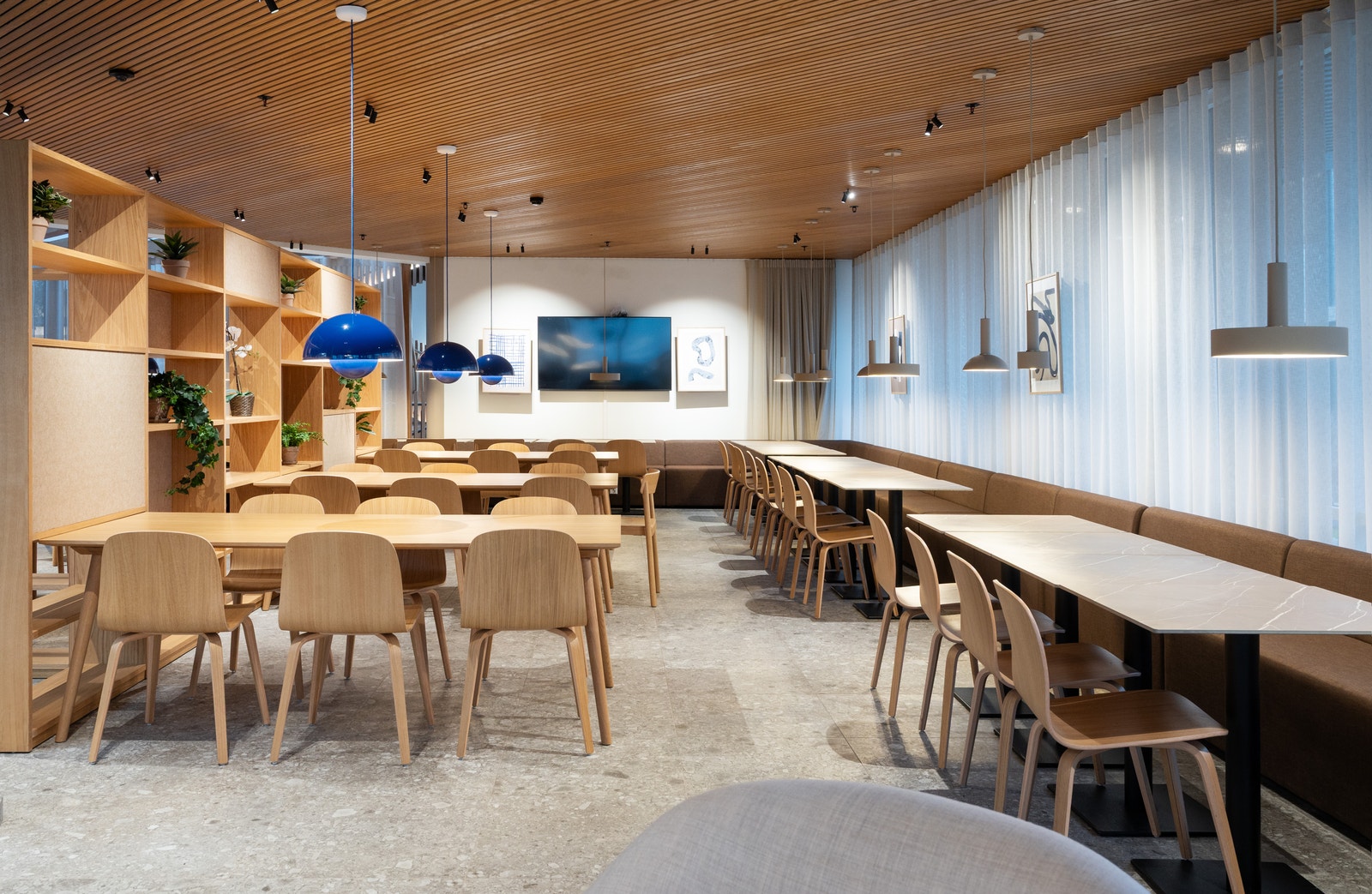 Kantinen kan brukes som et samlingssted for prestasjoner, workshops etc Galleribilde