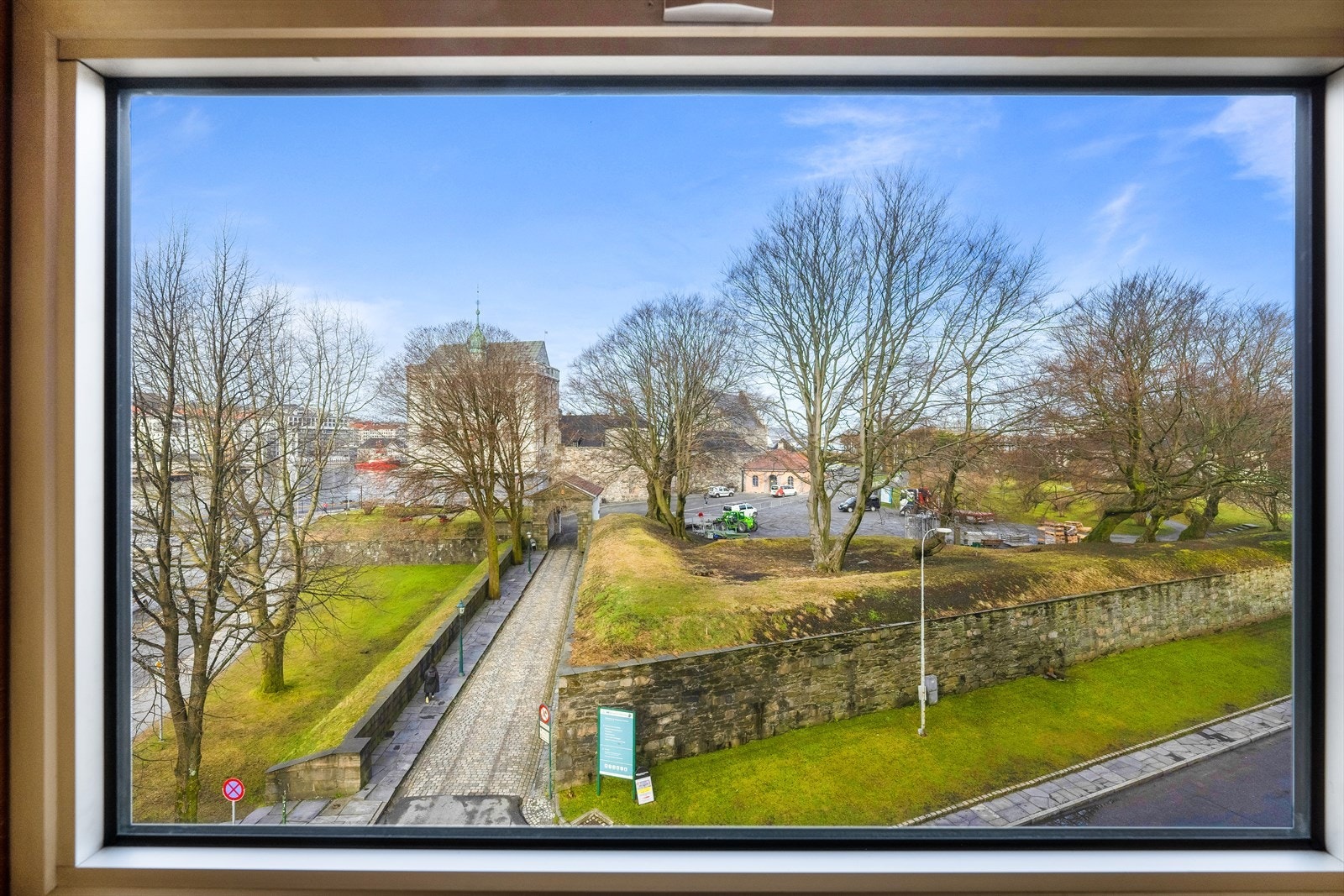 Utsikt fra det ledige lokalet i 4. etg.