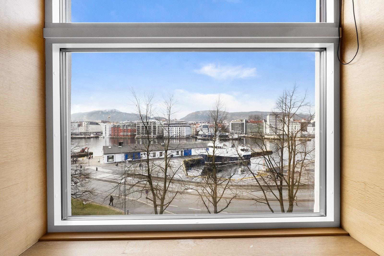 Utsikt fra det ledige lokalet i 4. etg.