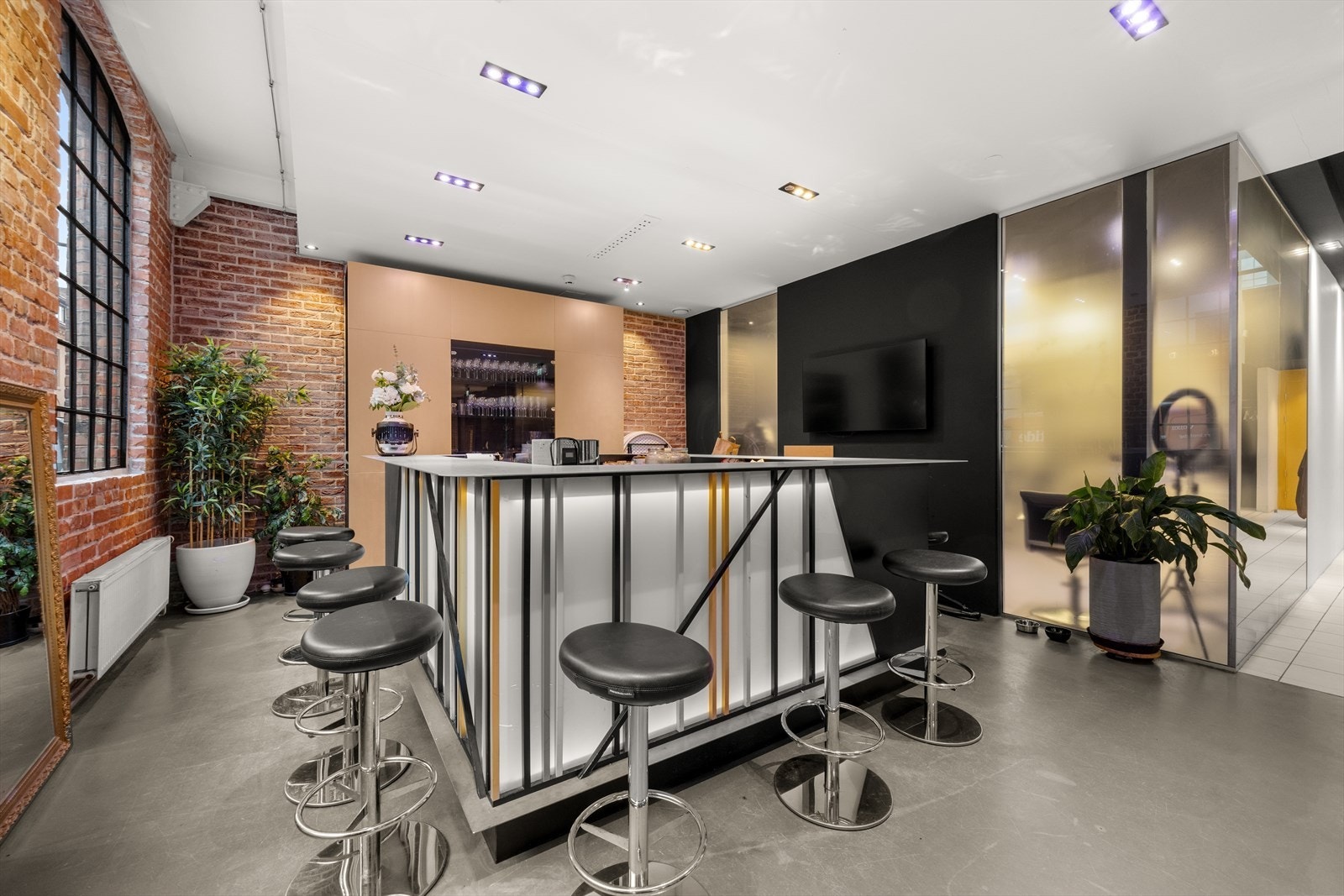 Karenslyst Alle 18 Galleribilde