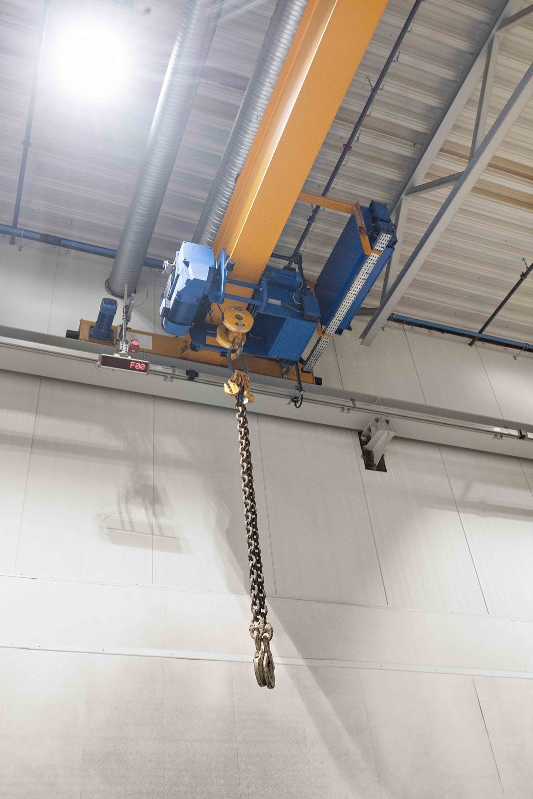 017_Travers i verkstedhall.jpg Galleribilde