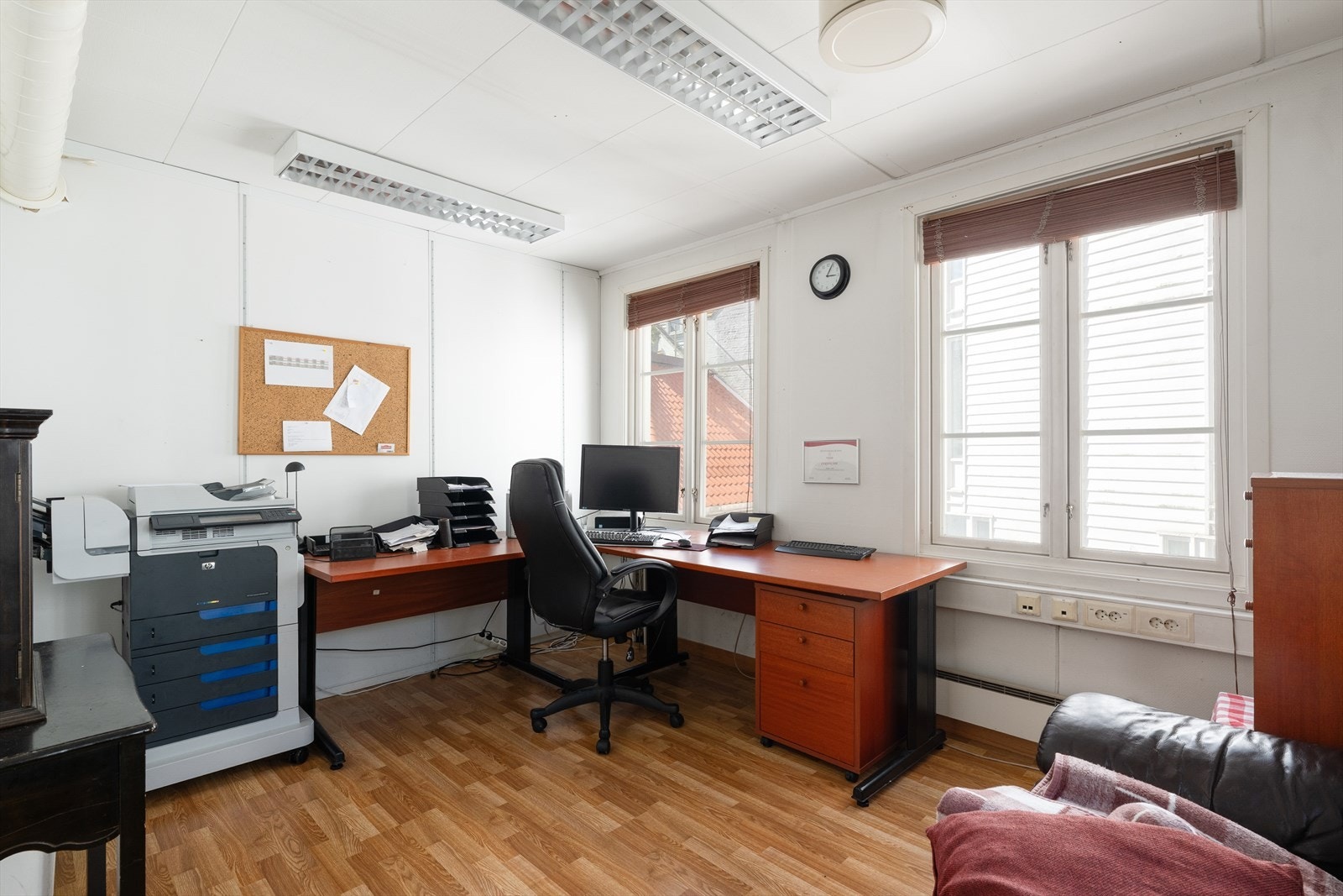 Det flere kontorer, bad og kjøkken i 3 etasje. Galleribilde