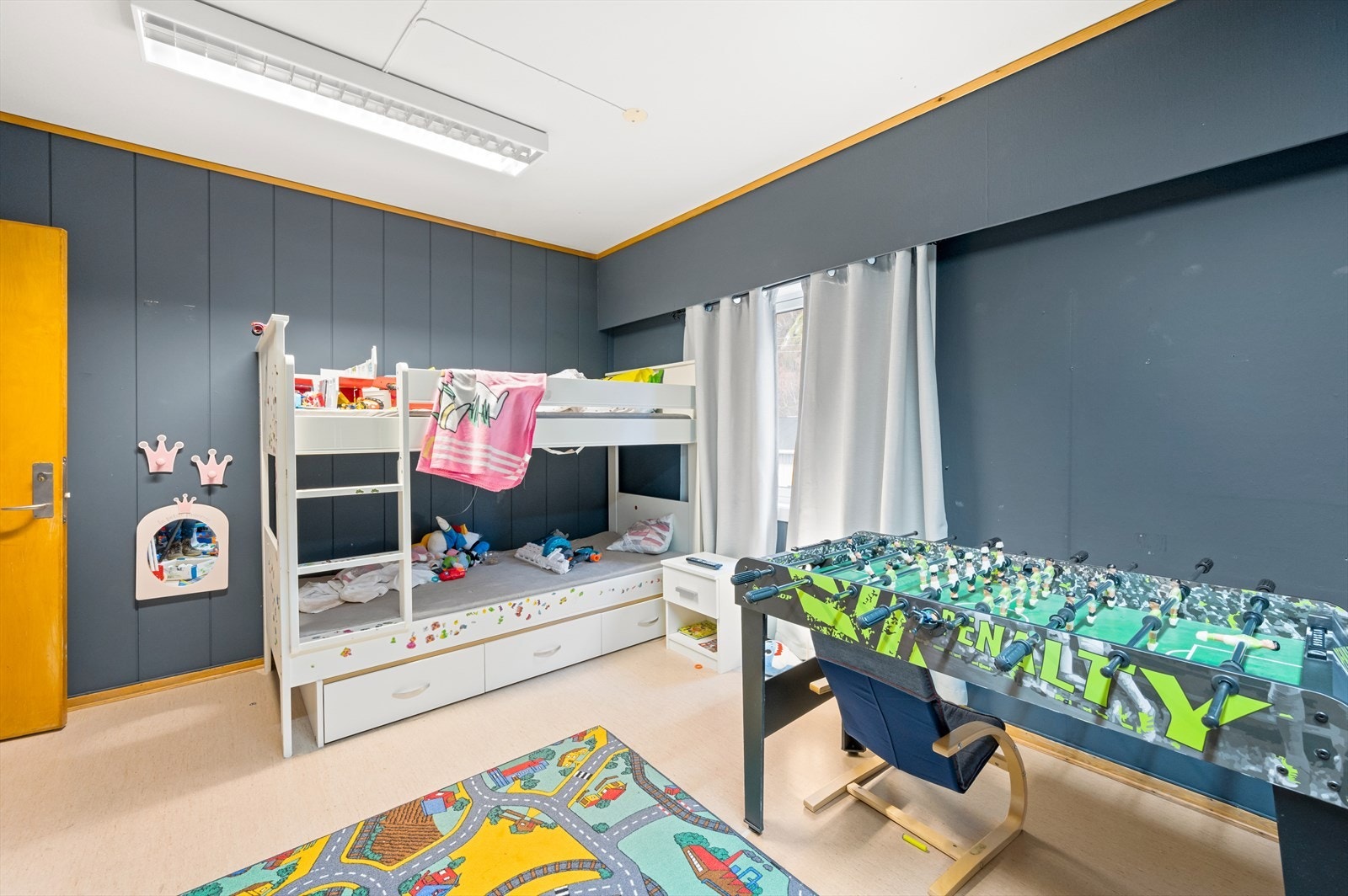 Soverom i 4-roms (godkjent som undervisningslokale) Galleribilde