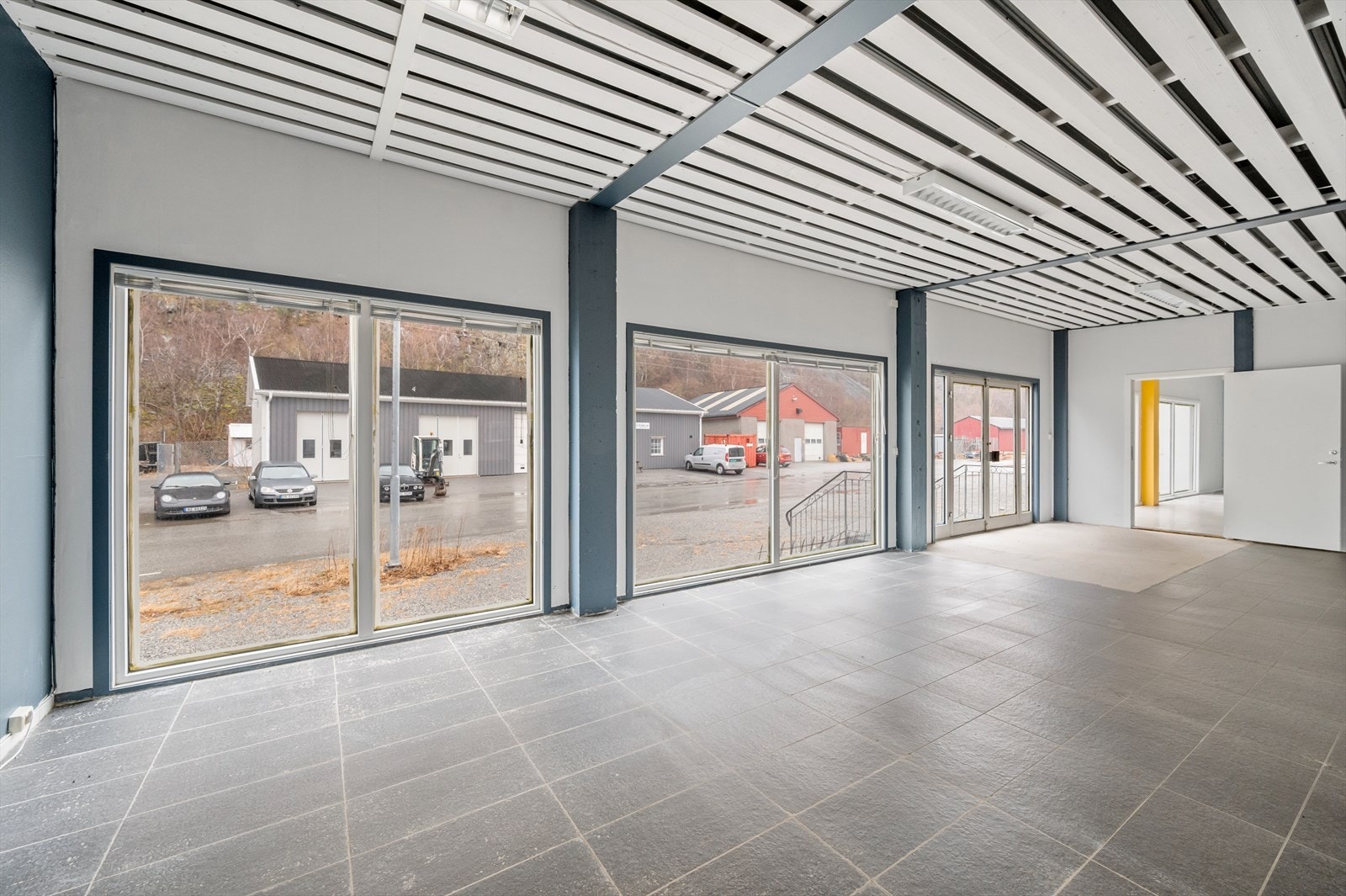 Store vindusoverflater. Galleribilde