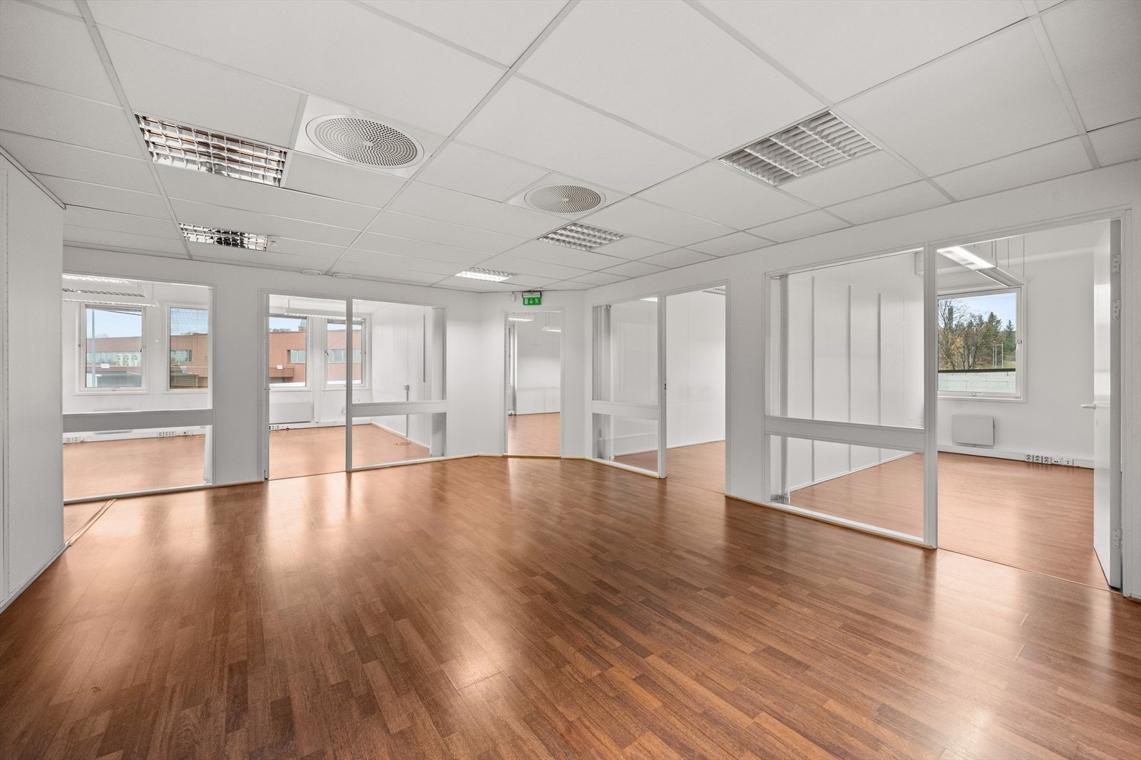 Ledig lokale 2 etg. BTA 364 m2 Galleribilde