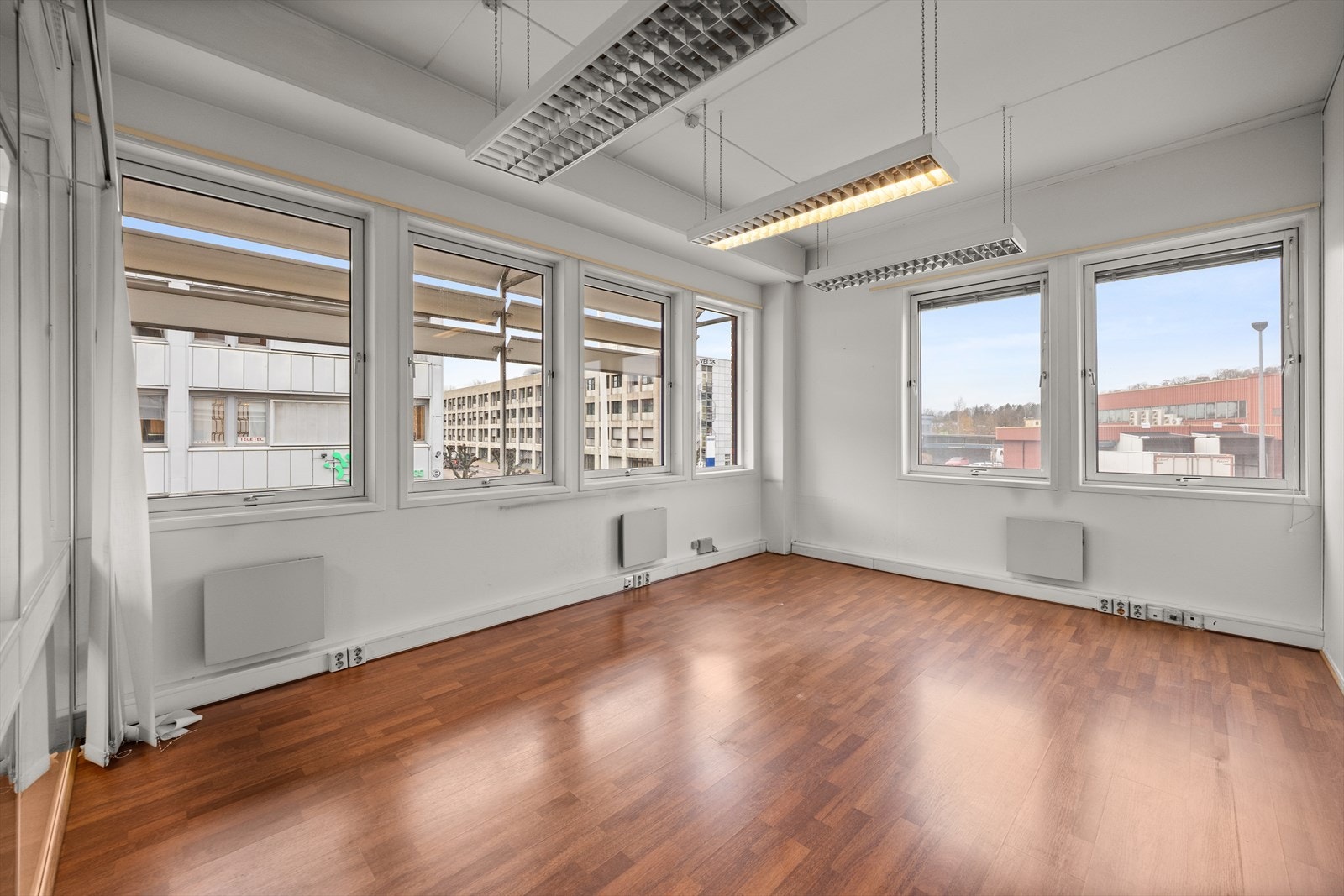 Ledig lokale 2 etg. BTA 364 m2 Galleribilde